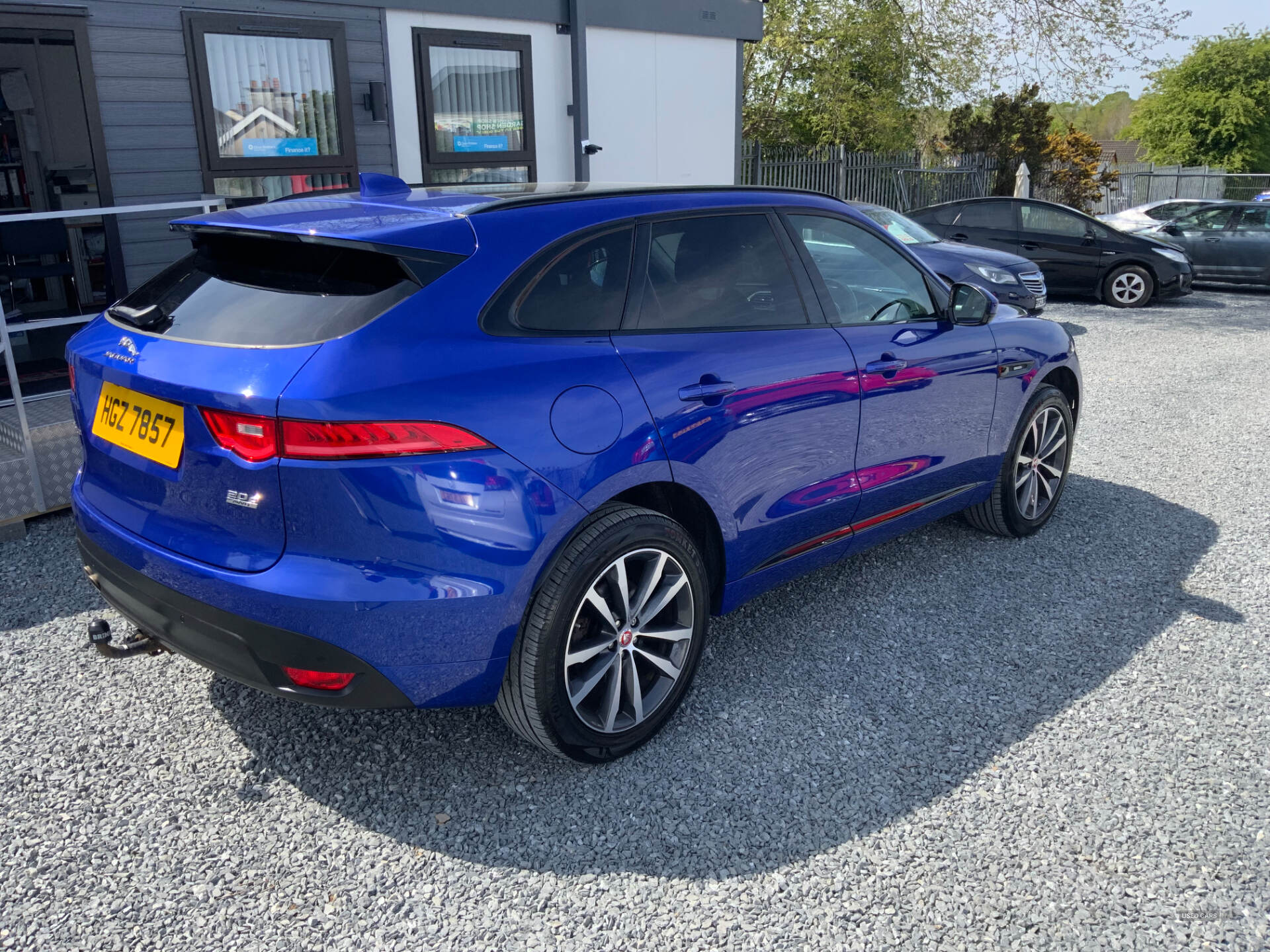 Oct 2017 Jaguar F-Pace 2.0d R-Sport 5dr Auto AWD