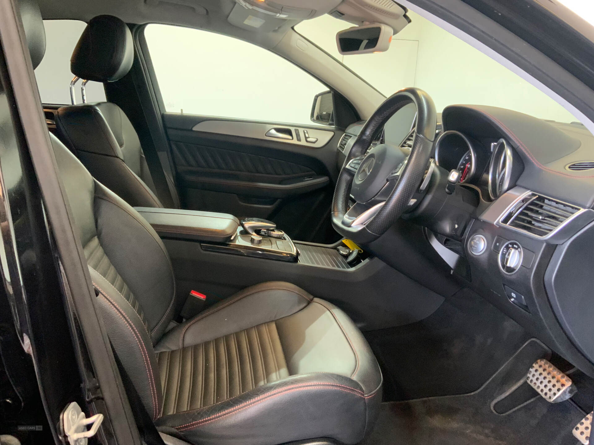 Jan 2016 Mercedes GLE-Class GLE 350d 4Matic AMG Line 5dr 9G-Tronic