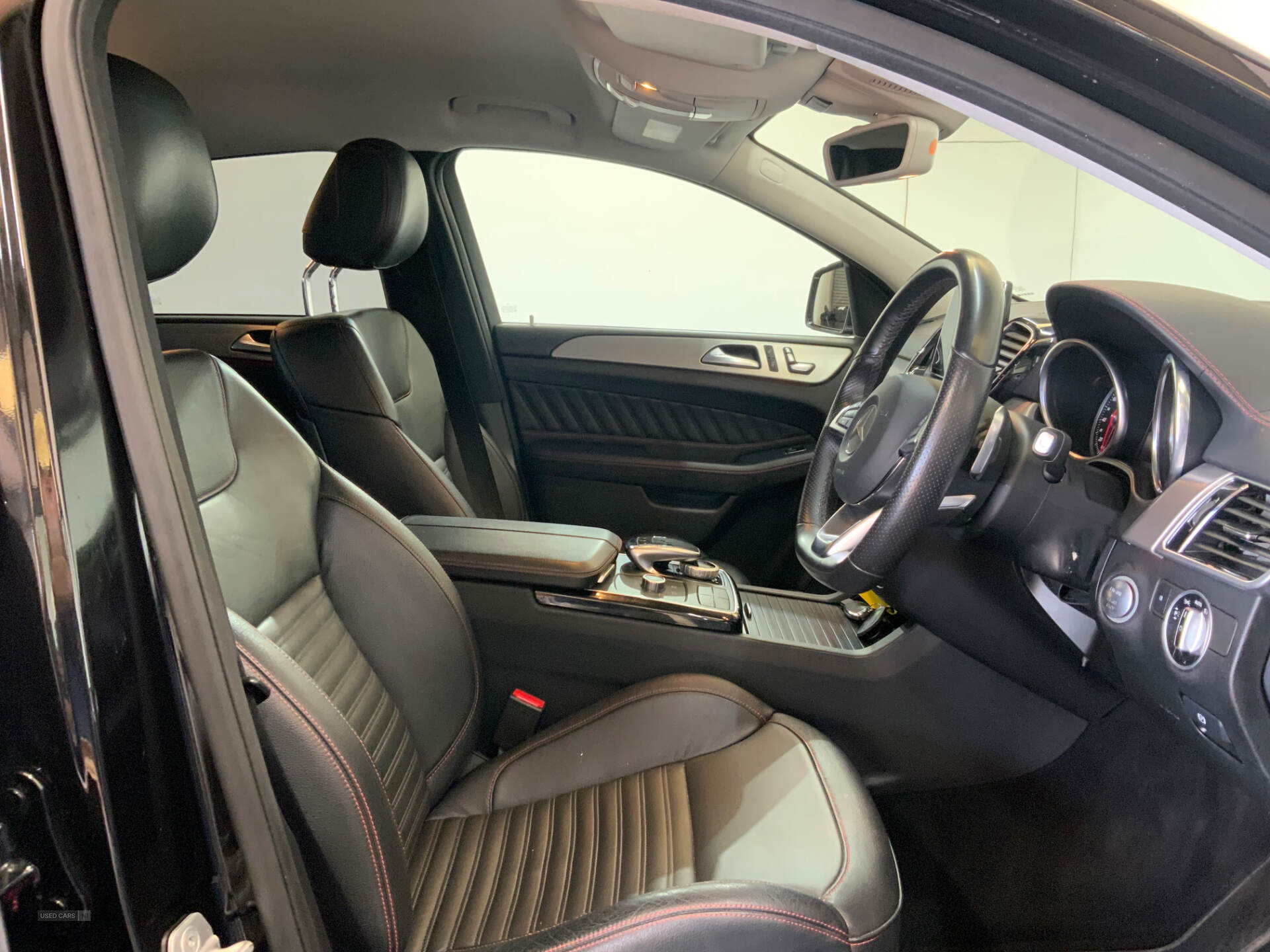Jan 2016 Mercedes GLE-Class GLE 350d 4Matic AMG Line 5dr 9G-Tronic