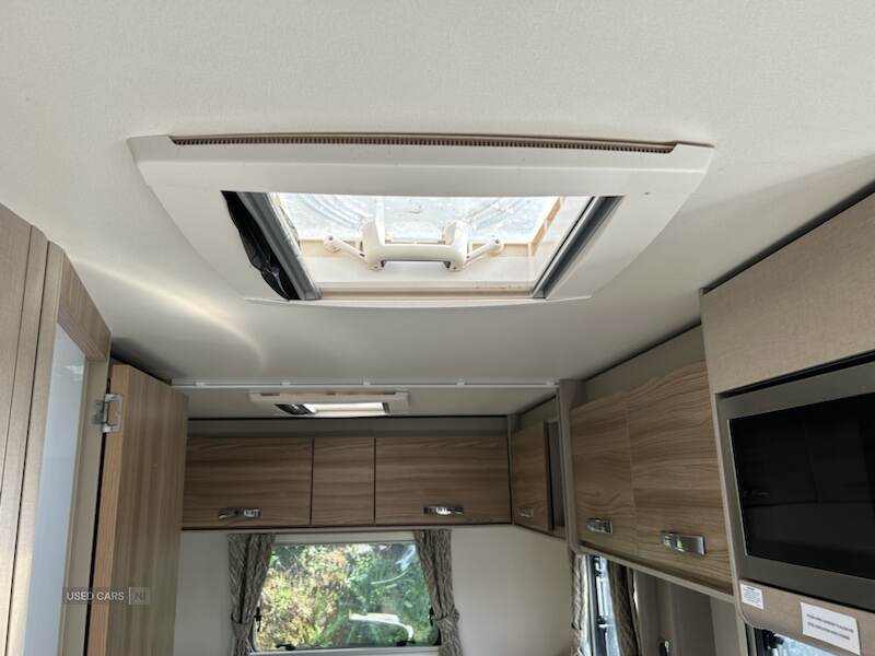 May 2022 Fiat Ducato Motorhome Swift Edge 486 6 Birth