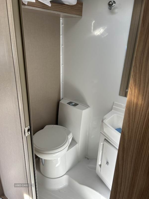 May 2022 Fiat Ducato Motorhome Swift Edge 486 6 Birth