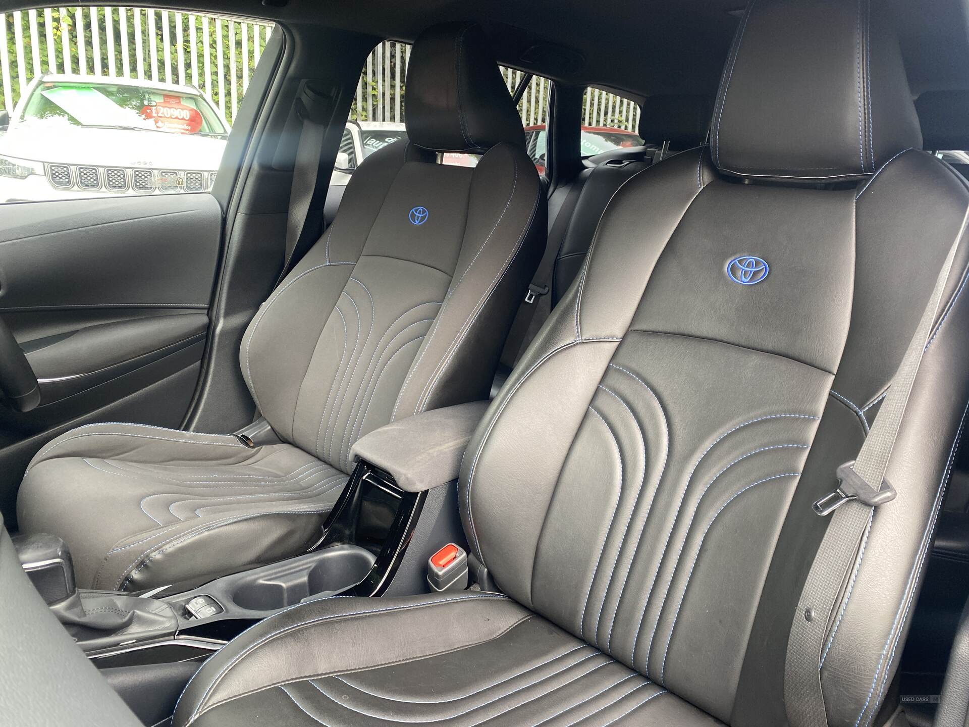 Jan 2022 Toyota Corolla 1.8 VVT-i Hybrid Icon Tech 5dr CVT