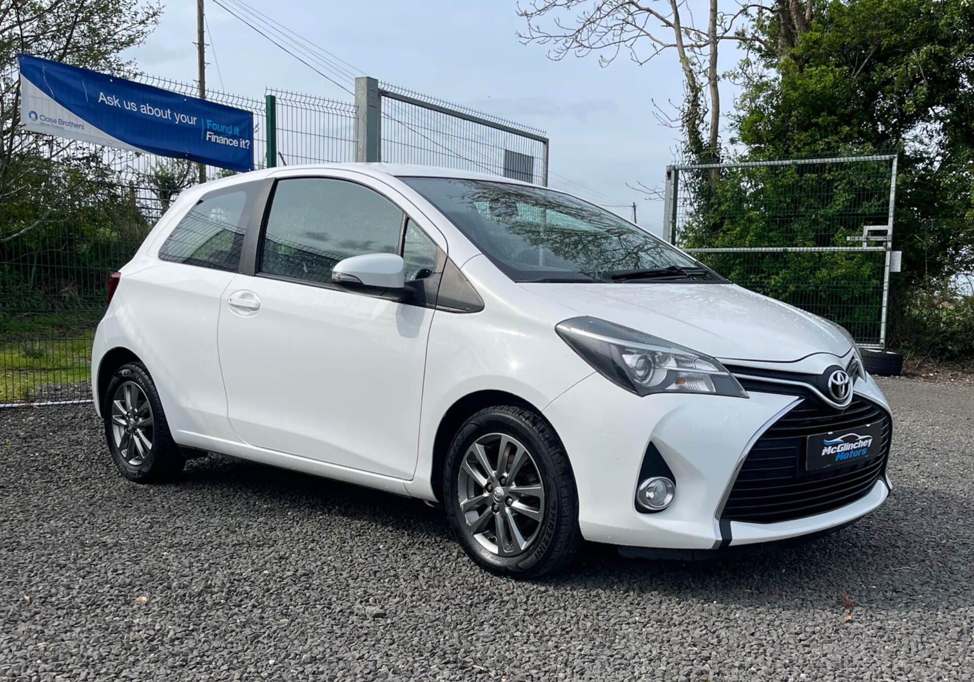 Jul 2015 Toyota Yaris 1.0 VVT-i Icon 3dr