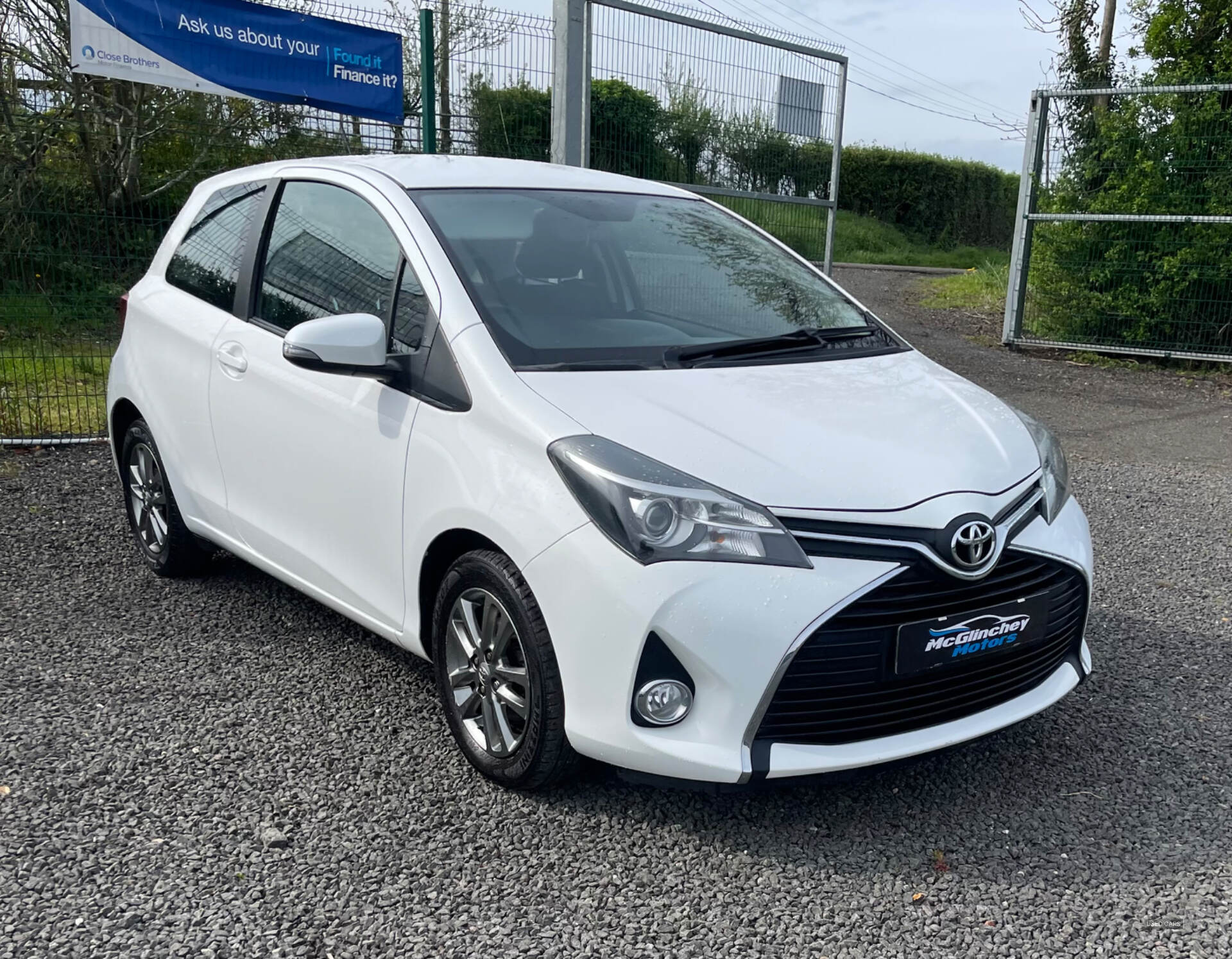 Jul 2015 Toyota Yaris 1.0 VVT-i Icon 3dr