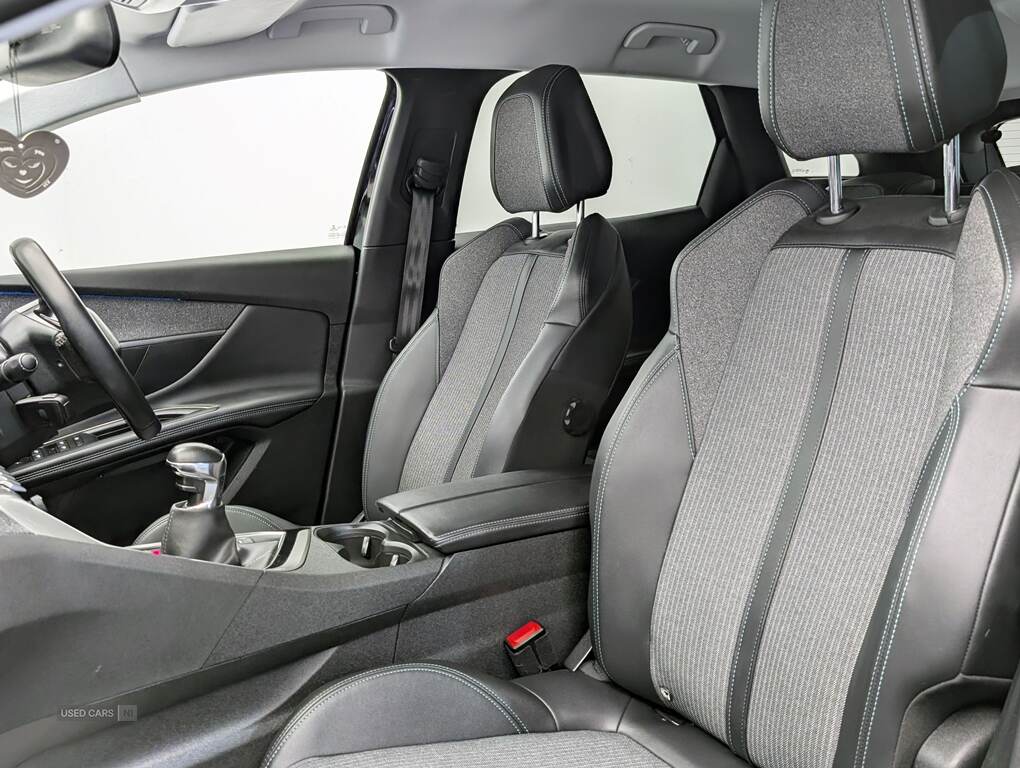 Peugeot 3008 DIESEL ESTATE in Antrim