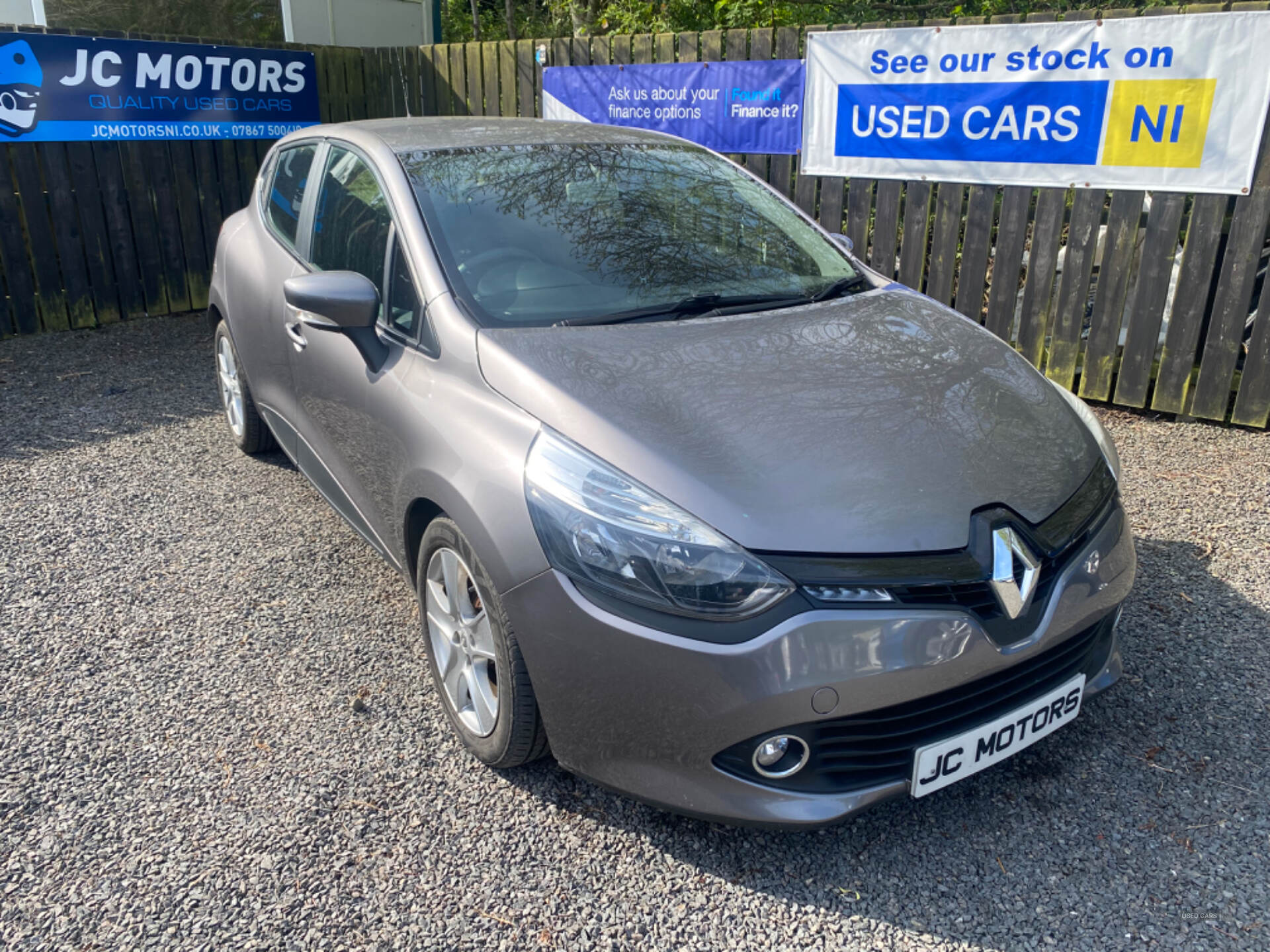 Jan 2014 Renault Clio 1.5 dCi 90 Expression+ Energy 5dr