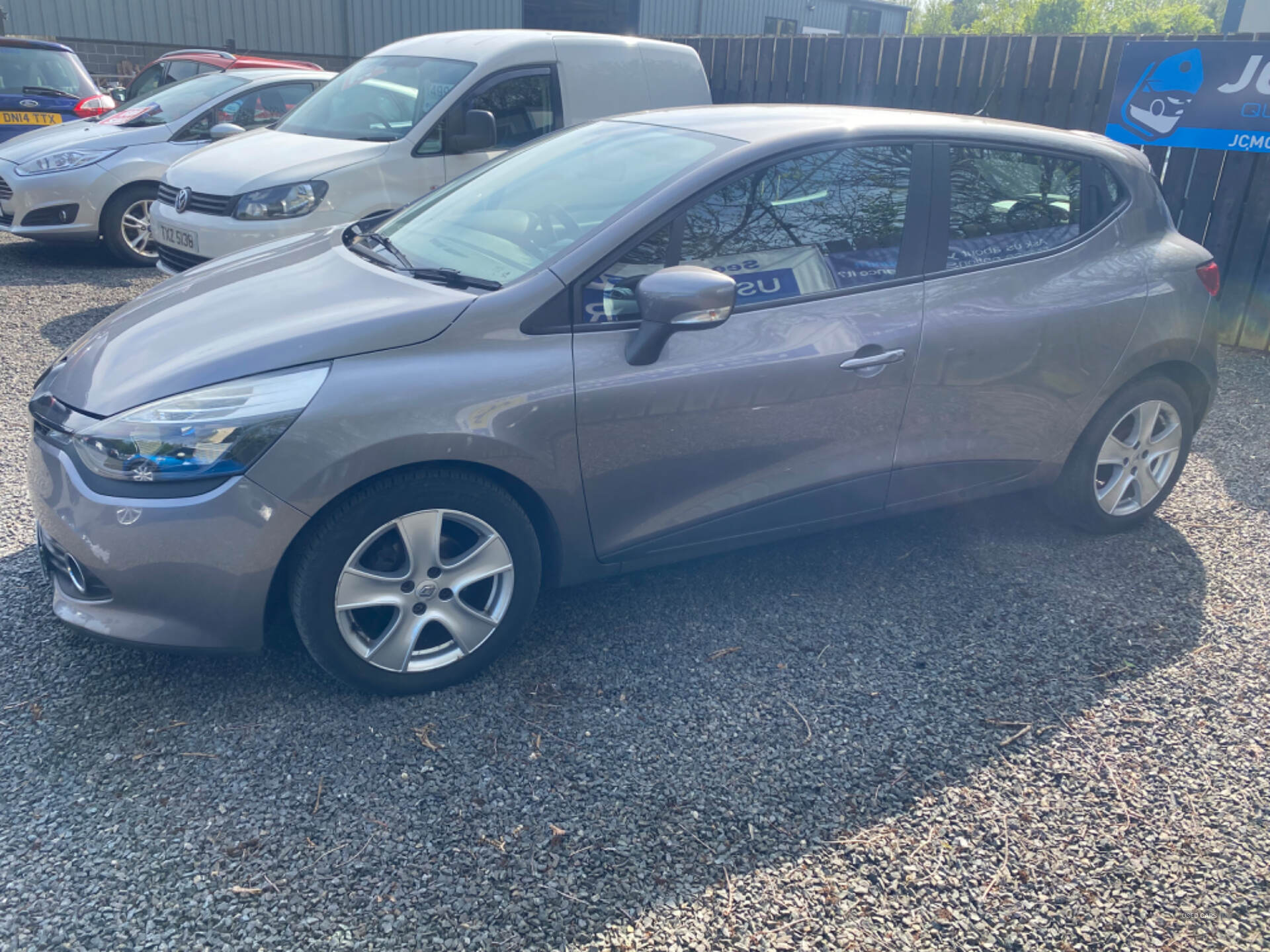 Jan 2014 Renault Clio 1.5 dCi 90 Expression+ Energy 5dr