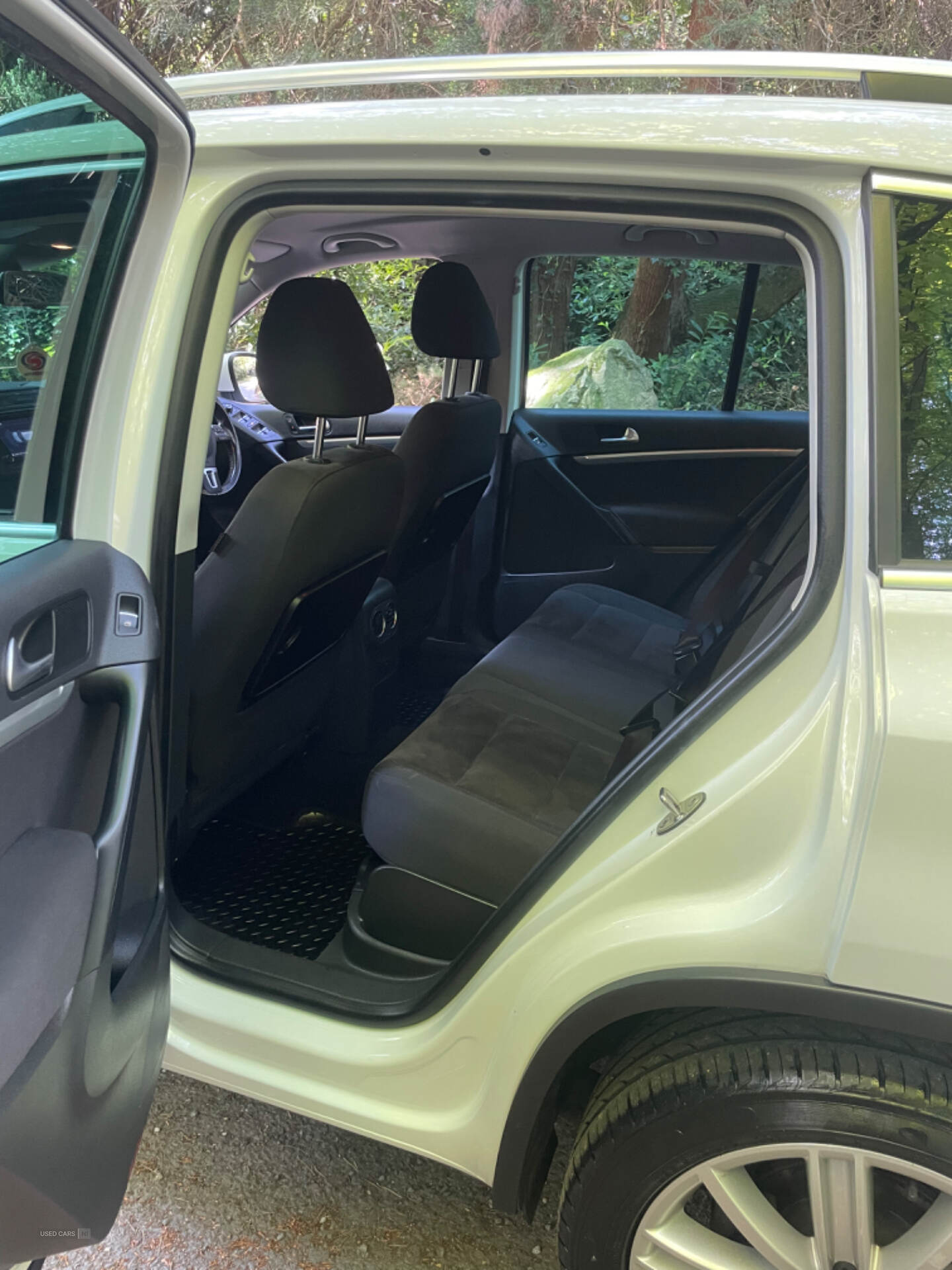 Nov 2015 Volkswagen Tiguan 2.0 TDi BlueMotion Tech Match Edition 150 5dr 2WD