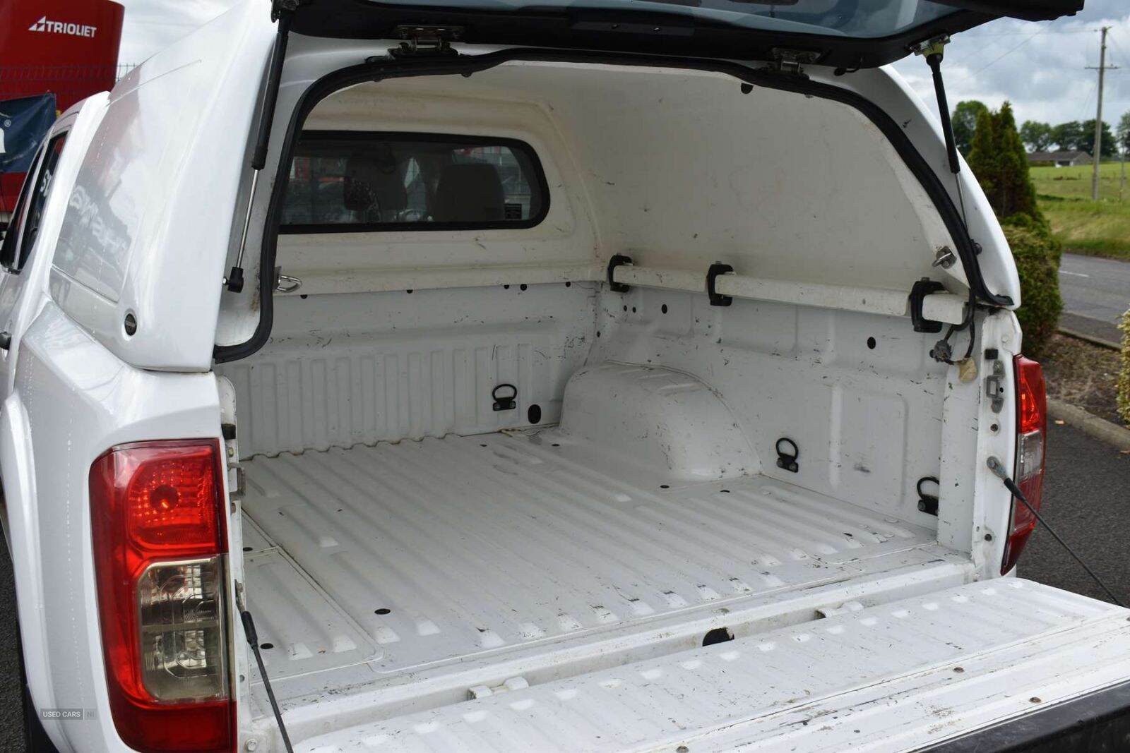 Nov 2021 Nissan Navara Double Cab Pick Up Visia 2.3dCi 163 TT 4WD