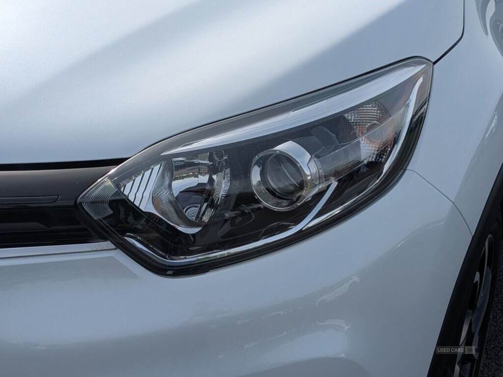 Sep 2020 Renault Captur 1.3 TCE 130 Iconic 5dr