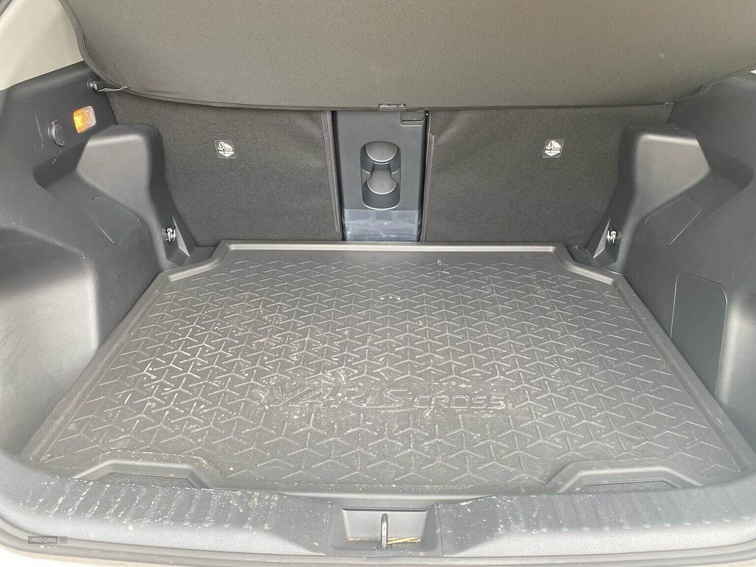 Aug 2022 Toyota Yaris Cross 1.5 Hybrid Excel 5Dr Cvt