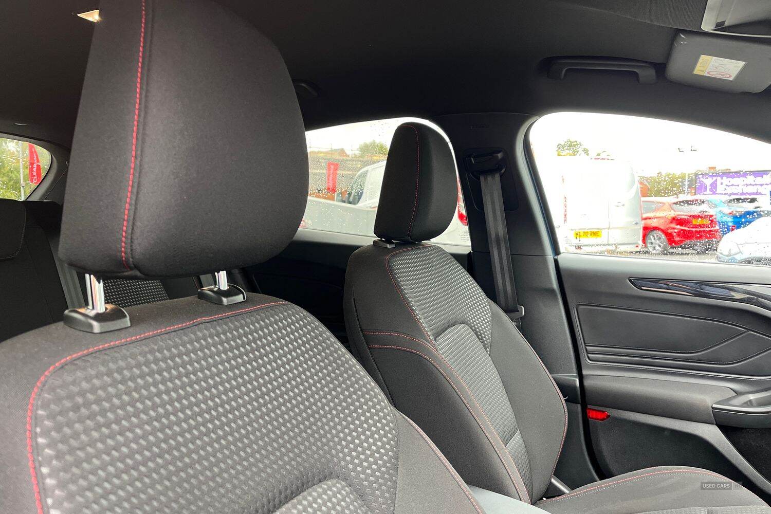 Dec 2023 Ford Focus 1.0 EcoBoost Hybrid mHEV ST-Line 5dr
