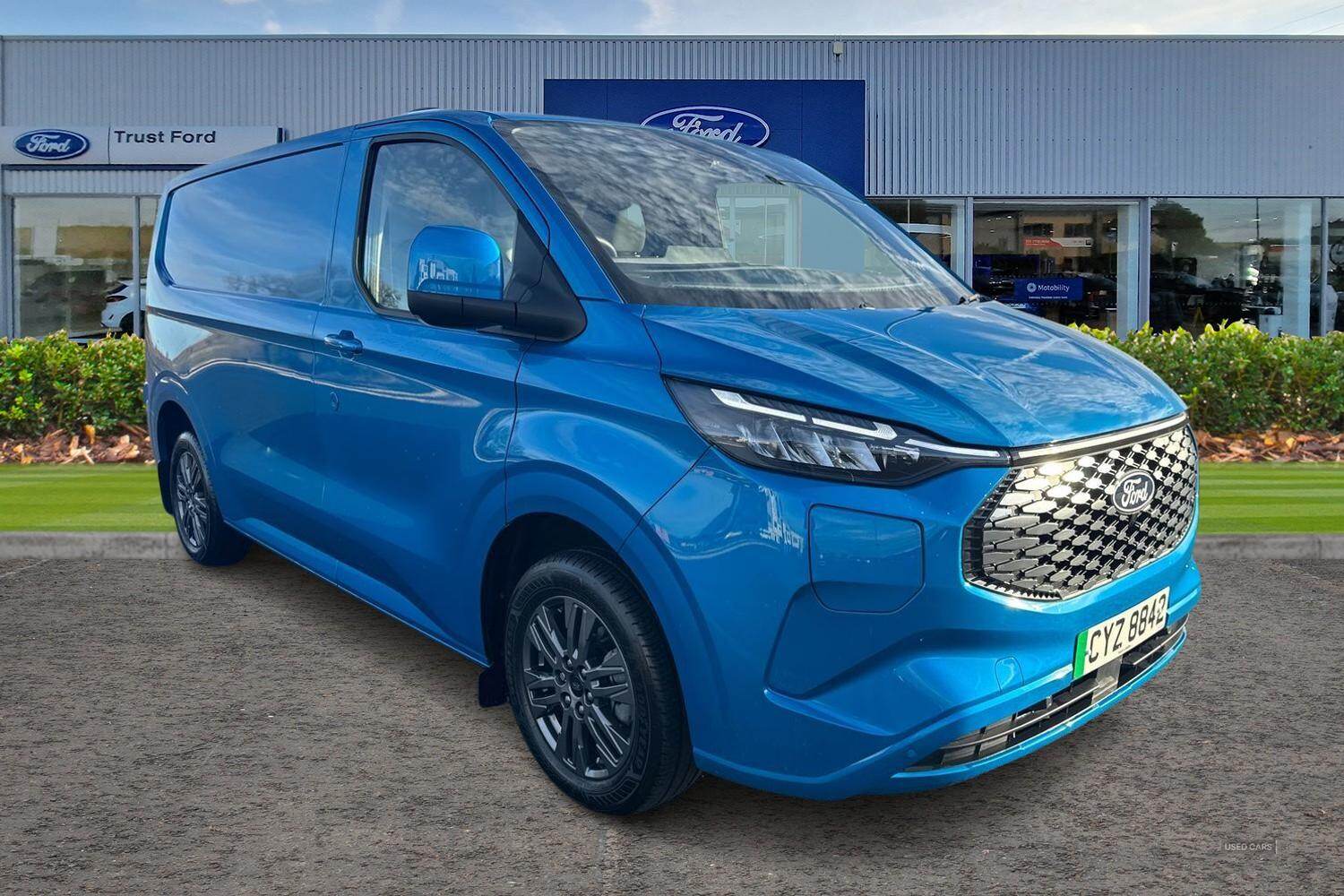 Sep 2024 Ford Transit Custom 100kW 65kWh H1 Van Limited Auto