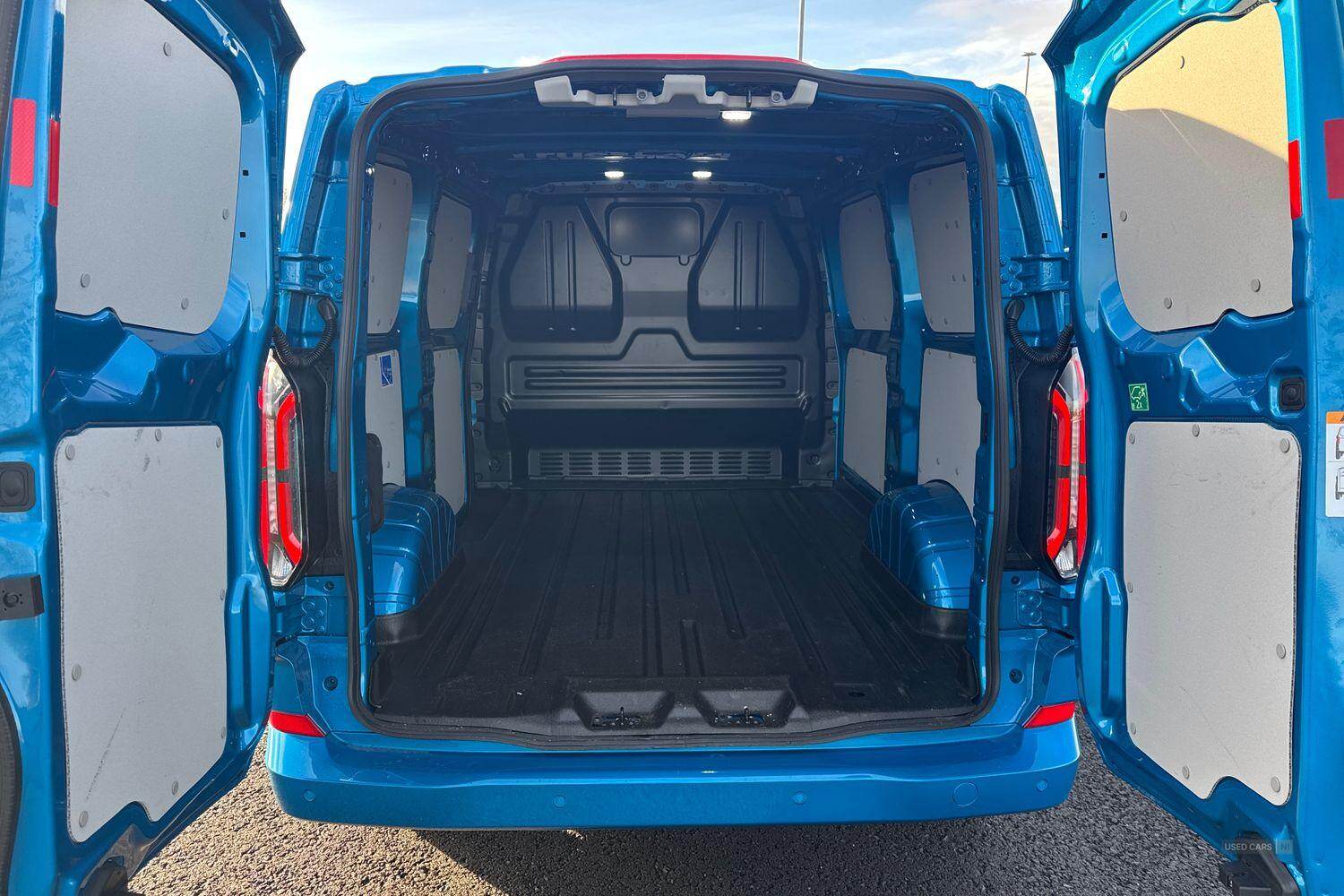 Sep 2024 Ford Transit Custom 100kW 65kWh H1 Van Limited Auto