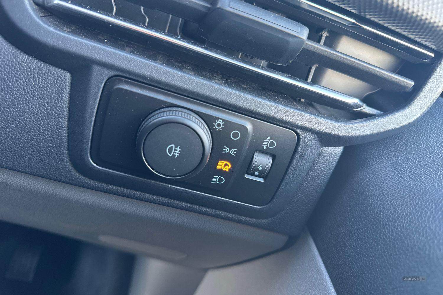 Sep 2024 Ford Transit Custom 100kW 65kWh H1 Van Limited Auto
