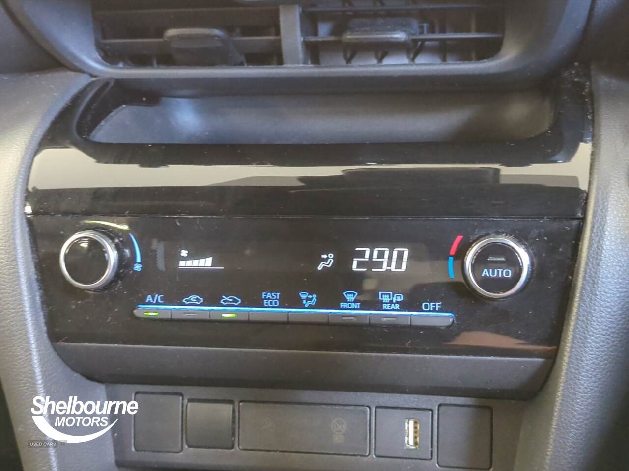 Mar 2022 Toyota Yaris Cross 1.5 Hybrid Design 5dr CVT