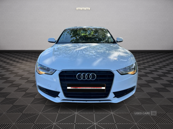 Audi A5 DIESEL SPORTBACK in Down