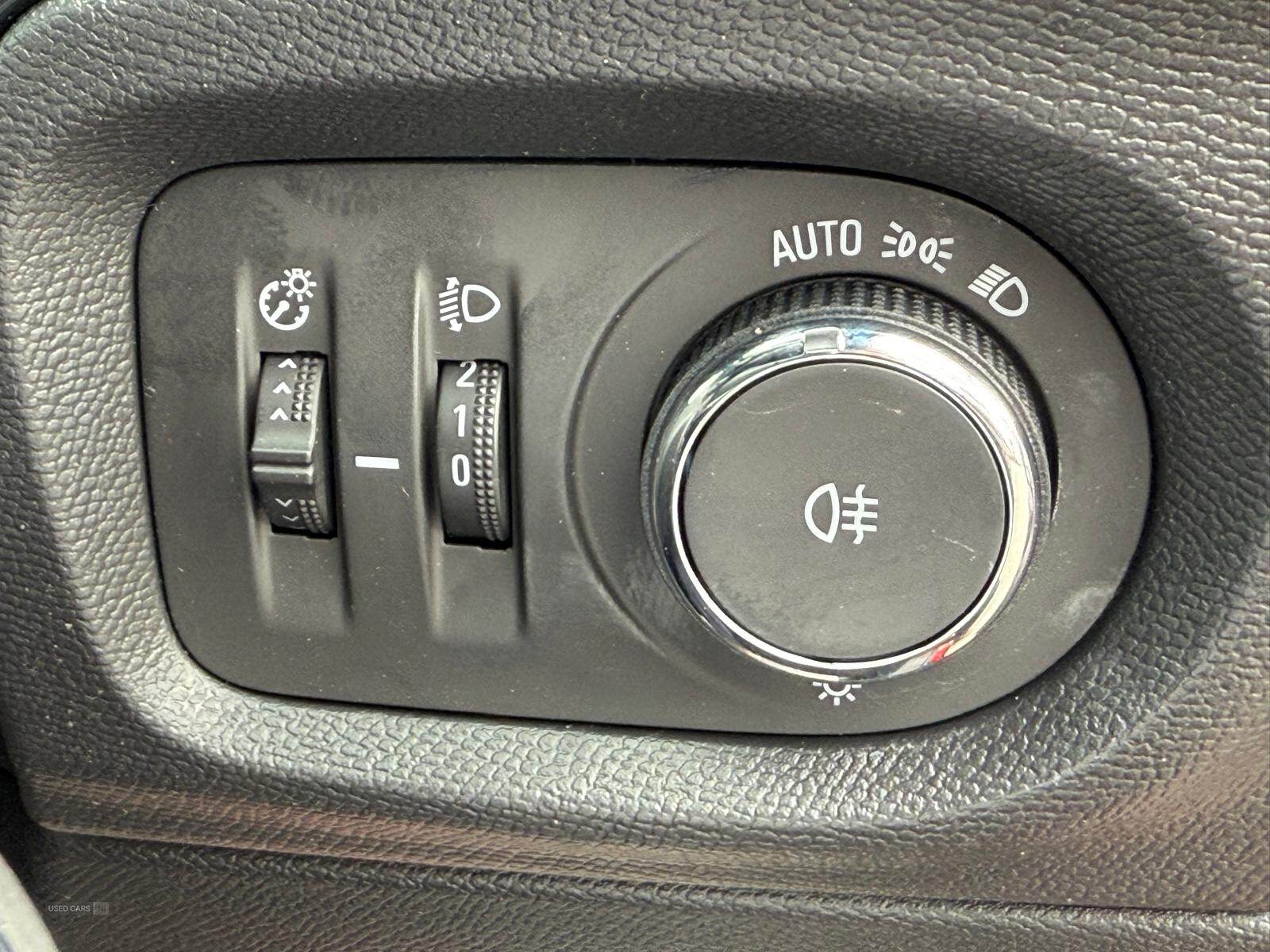 May 2025 Vauxhall Corsa Yes 1.2 100PS 6 Speed Manual [2025 model]
