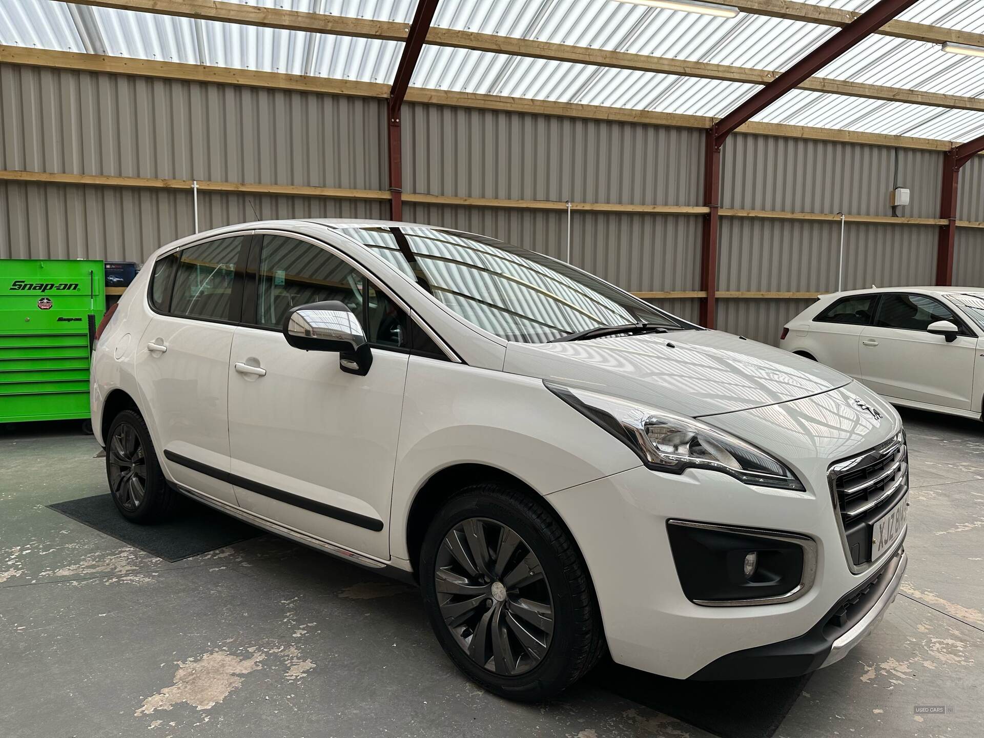 Nov 2015 Peugeot 3008 1.6 HDi Active 5dr