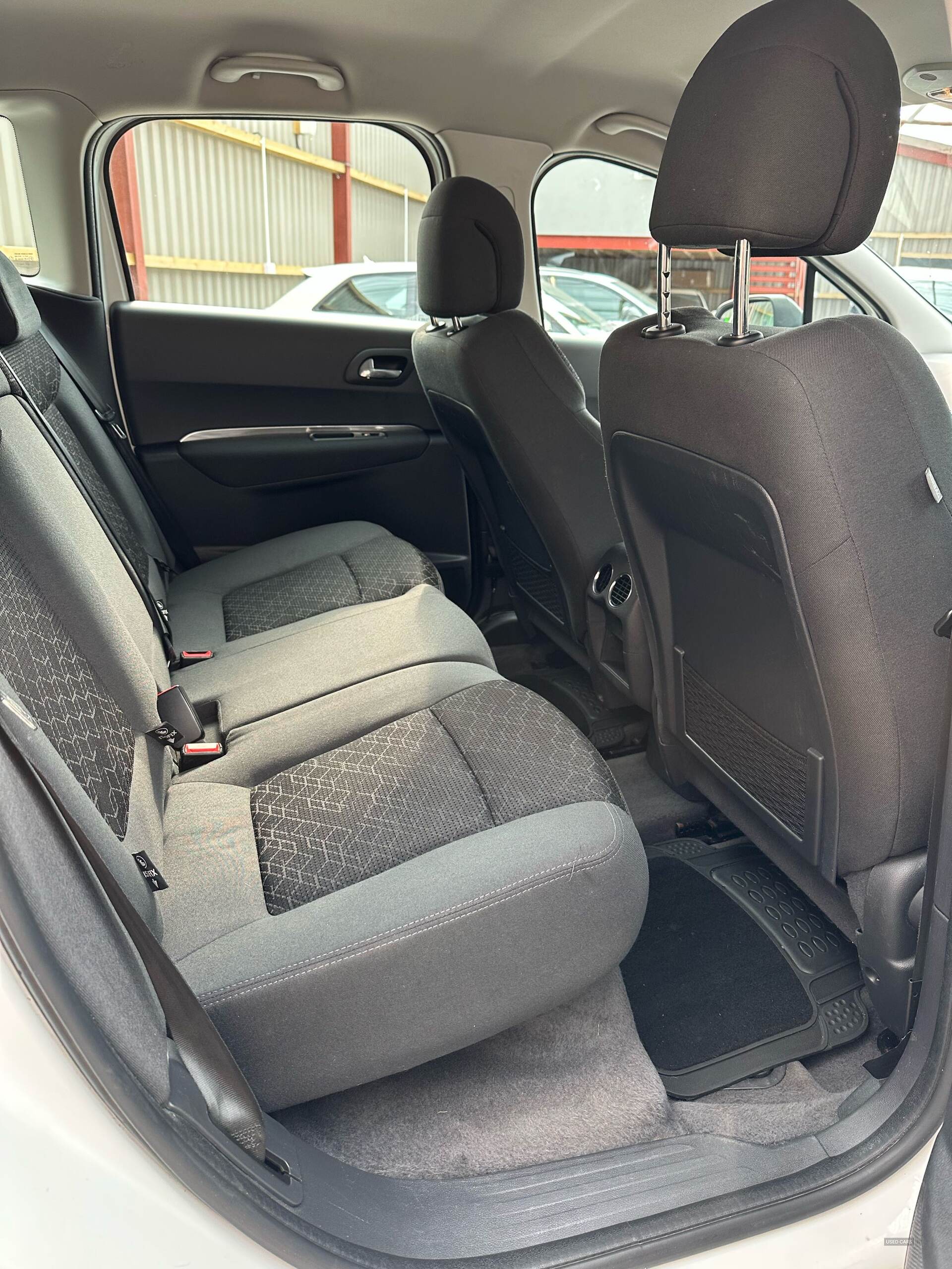 Nov 2015 Peugeot 3008 1.6 HDi Active 5dr