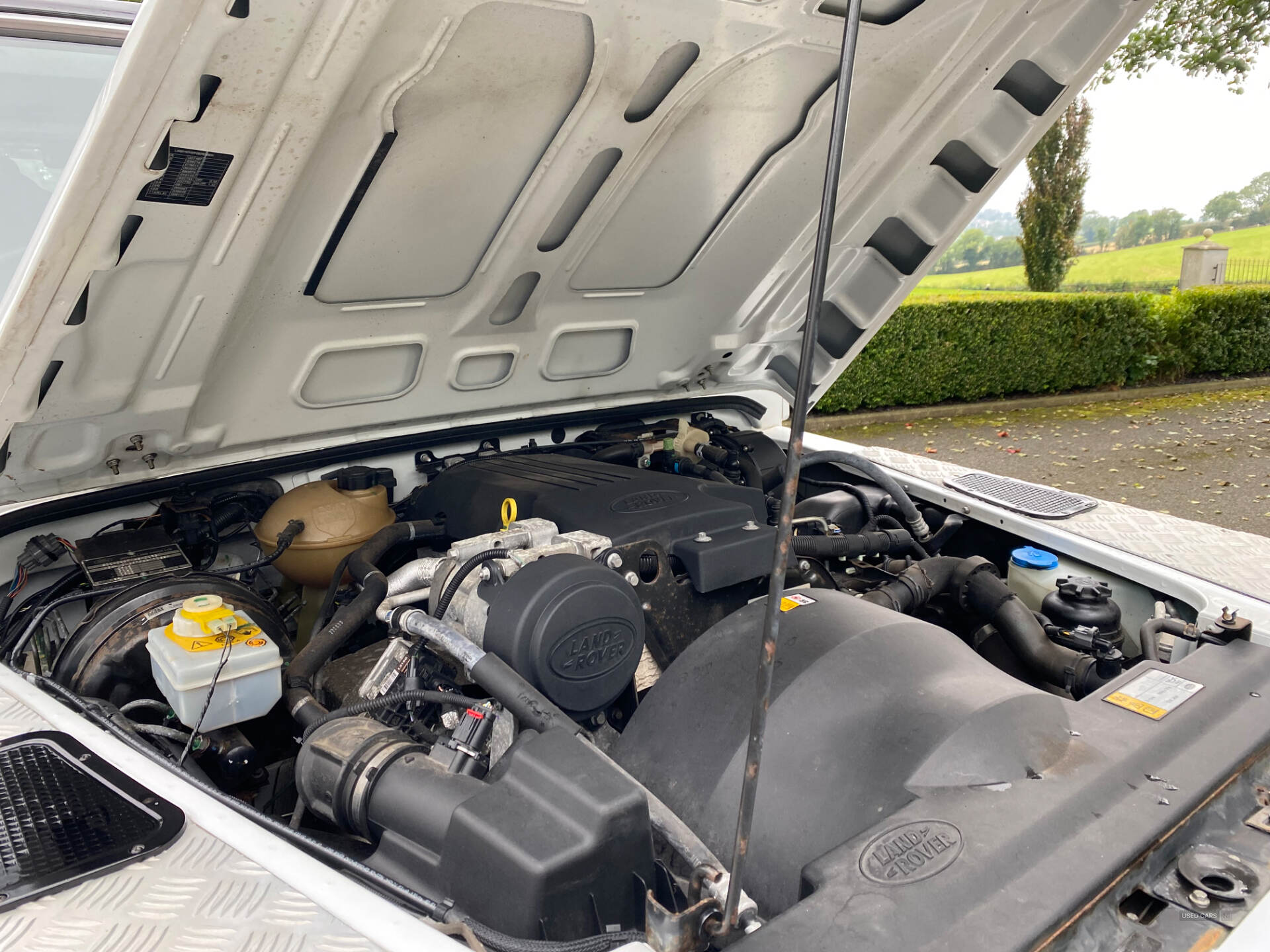 Jul 2015 Land Rover Defender Station Wagon TDCi [2.2]