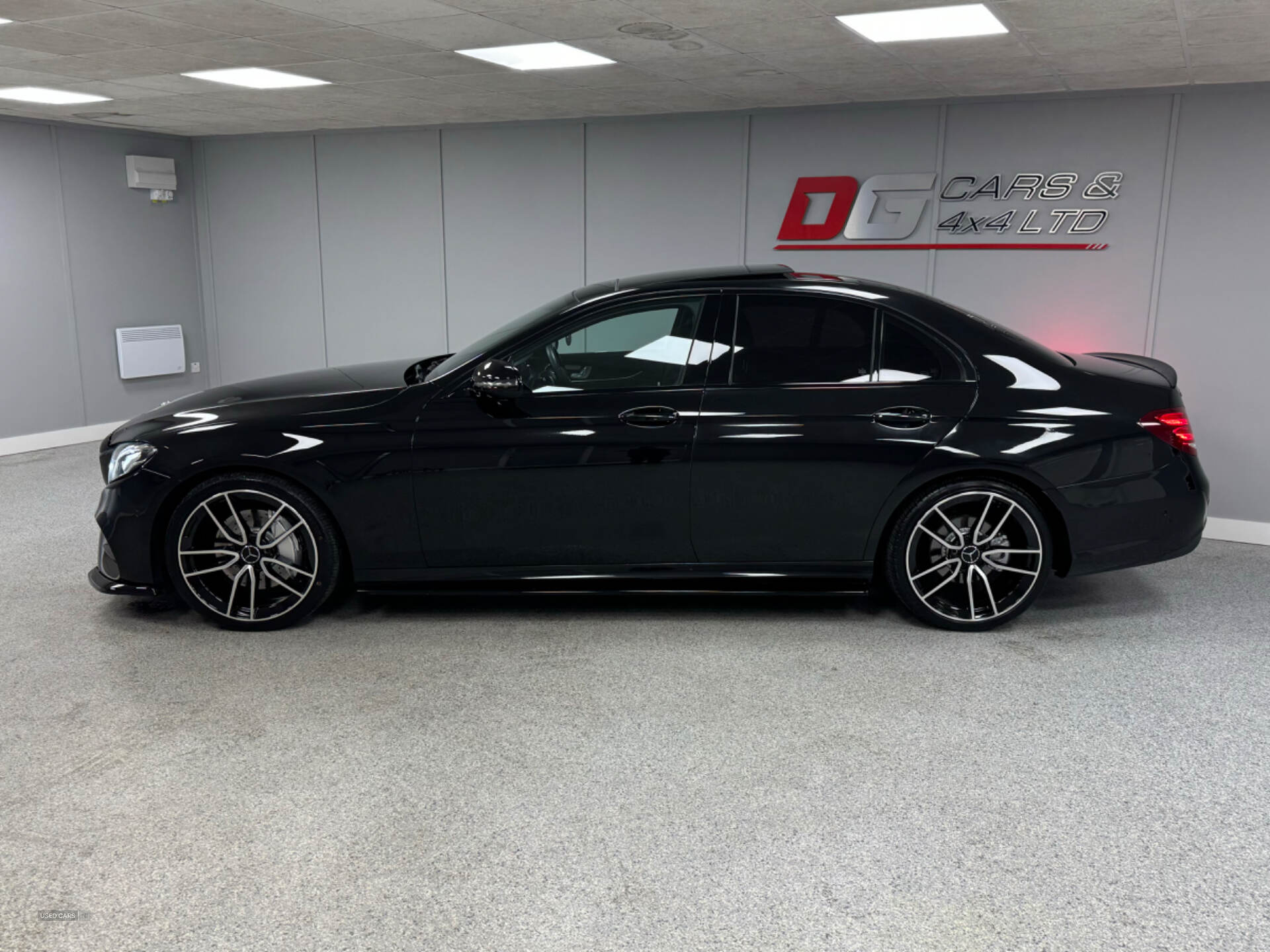 Sep 2016 Mercedes E-Class E220d AMG Line Premium 4dr 9G-Tronic
