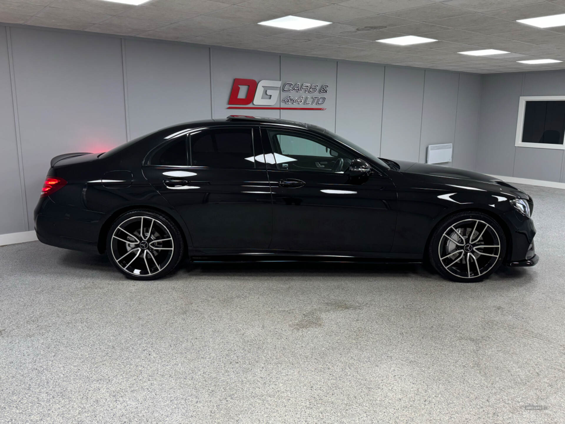 Sep 2016 Mercedes E-Class E220d AMG Line Premium 4dr 9G-Tronic