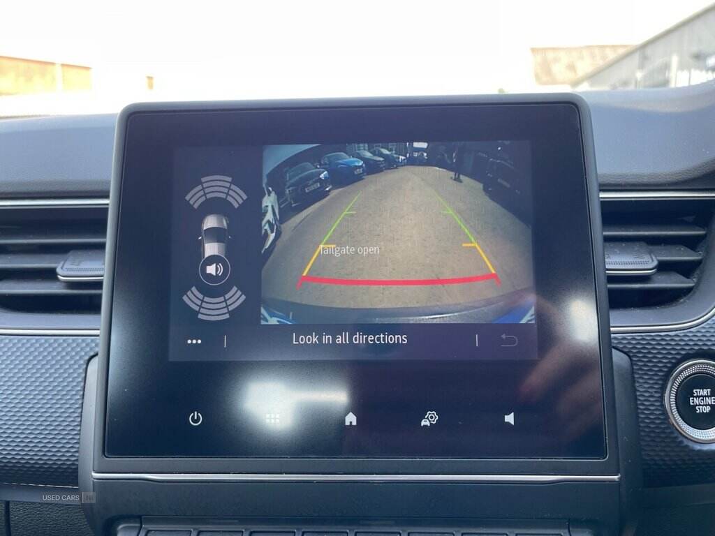 Dec 2021 Renault Arkana 1.3 TCe Mild Hybrid 140 Iconic 5dr EDC