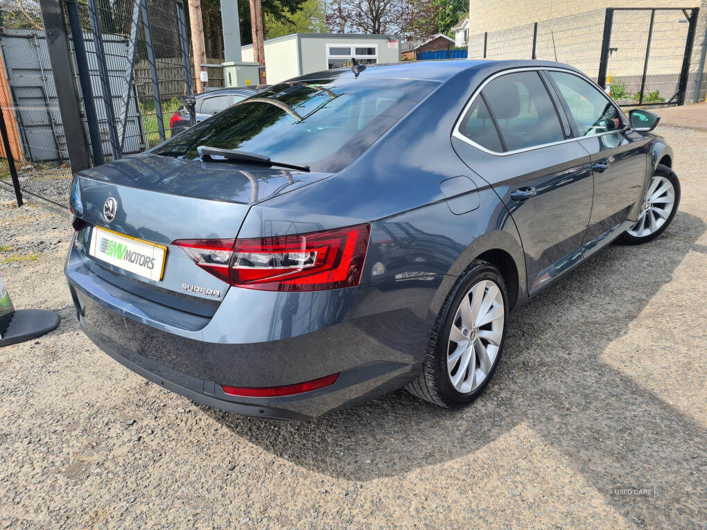 Jul 2017 Skoda Superb 2.0 TDI CR SE L Executive 5dr
