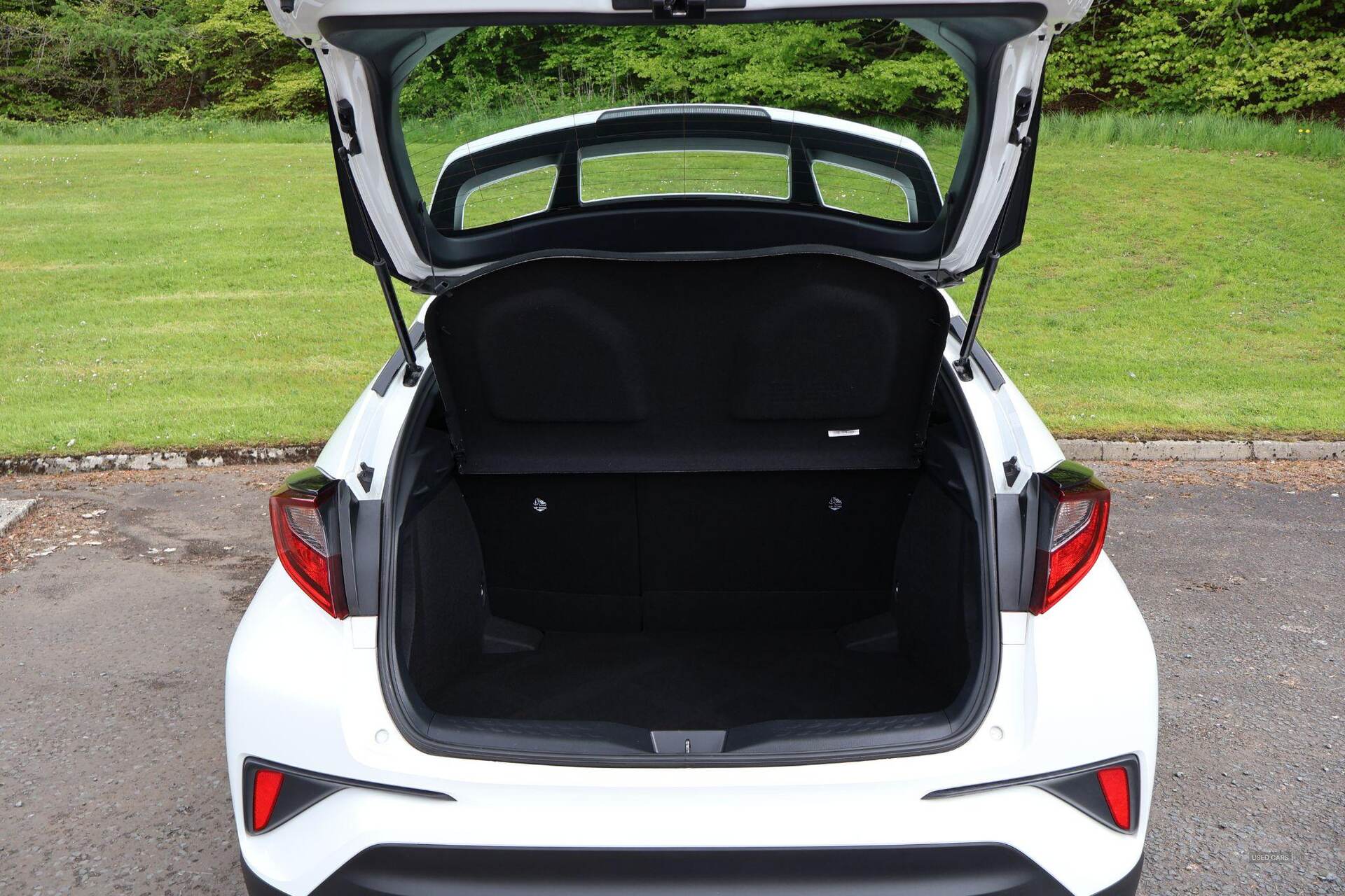 Jun 2023 Toyota C-HR 1.8 Hybrid Icon 5dr CVT