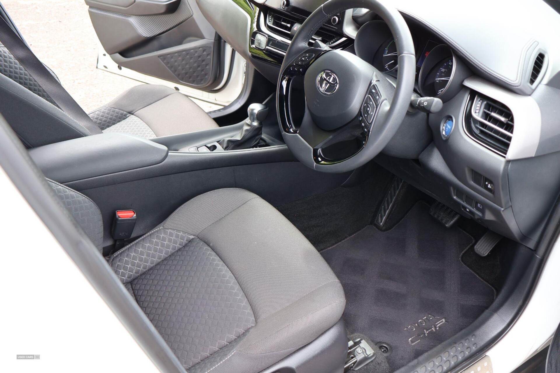 Jun 2023 Toyota C-HR 1.8 Hybrid Icon 5dr CVT
