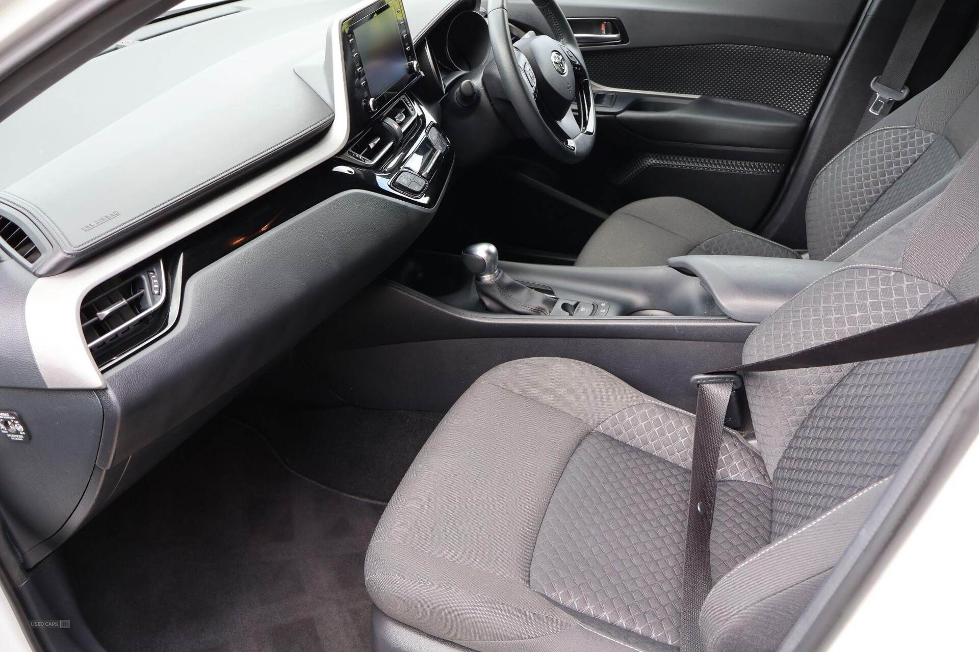 Jun 2023 Toyota C-HR 1.8 Hybrid Icon 5dr CVT