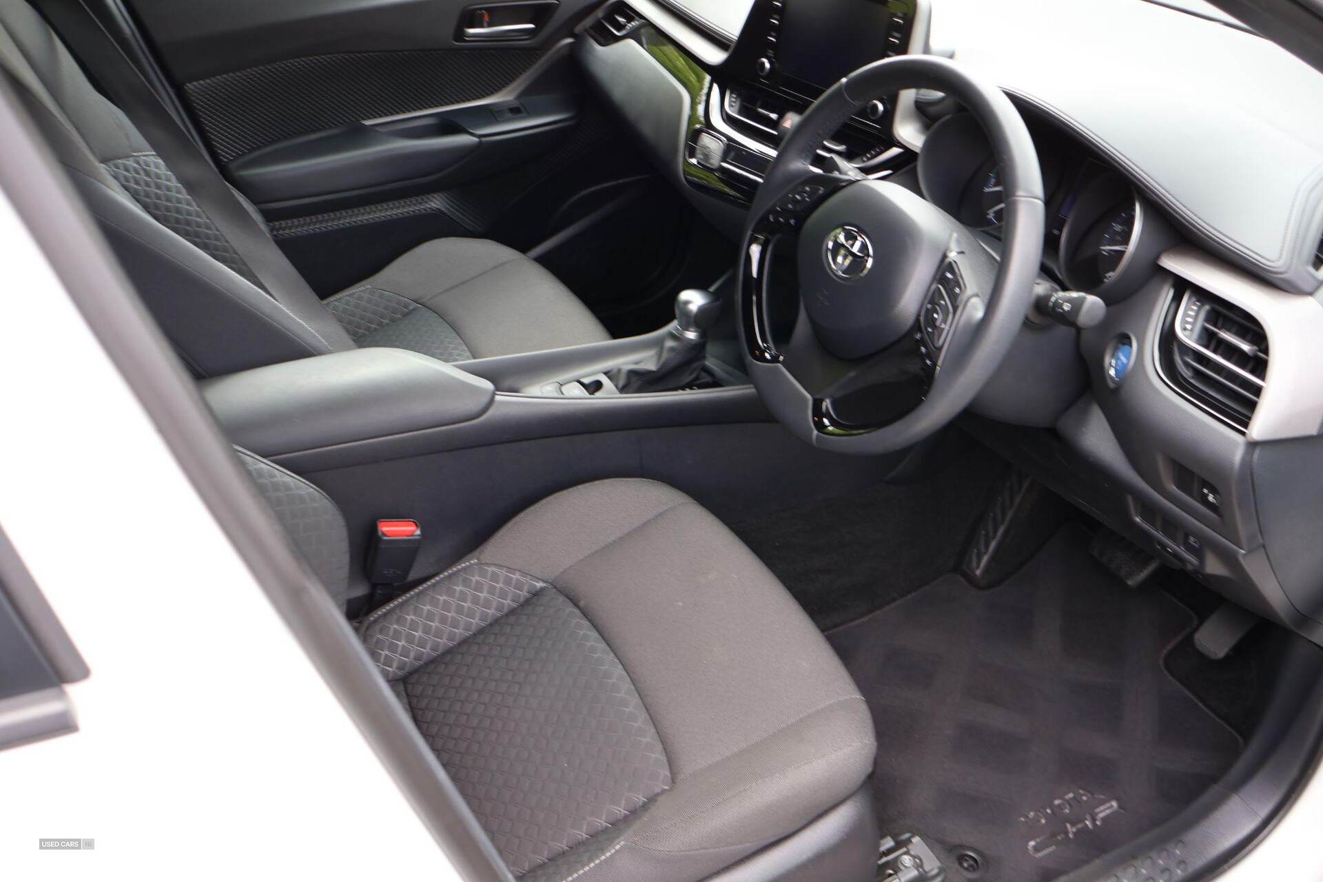 Jun 2023 Toyota C-HR 1.8 Hybrid Icon 5dr CVT