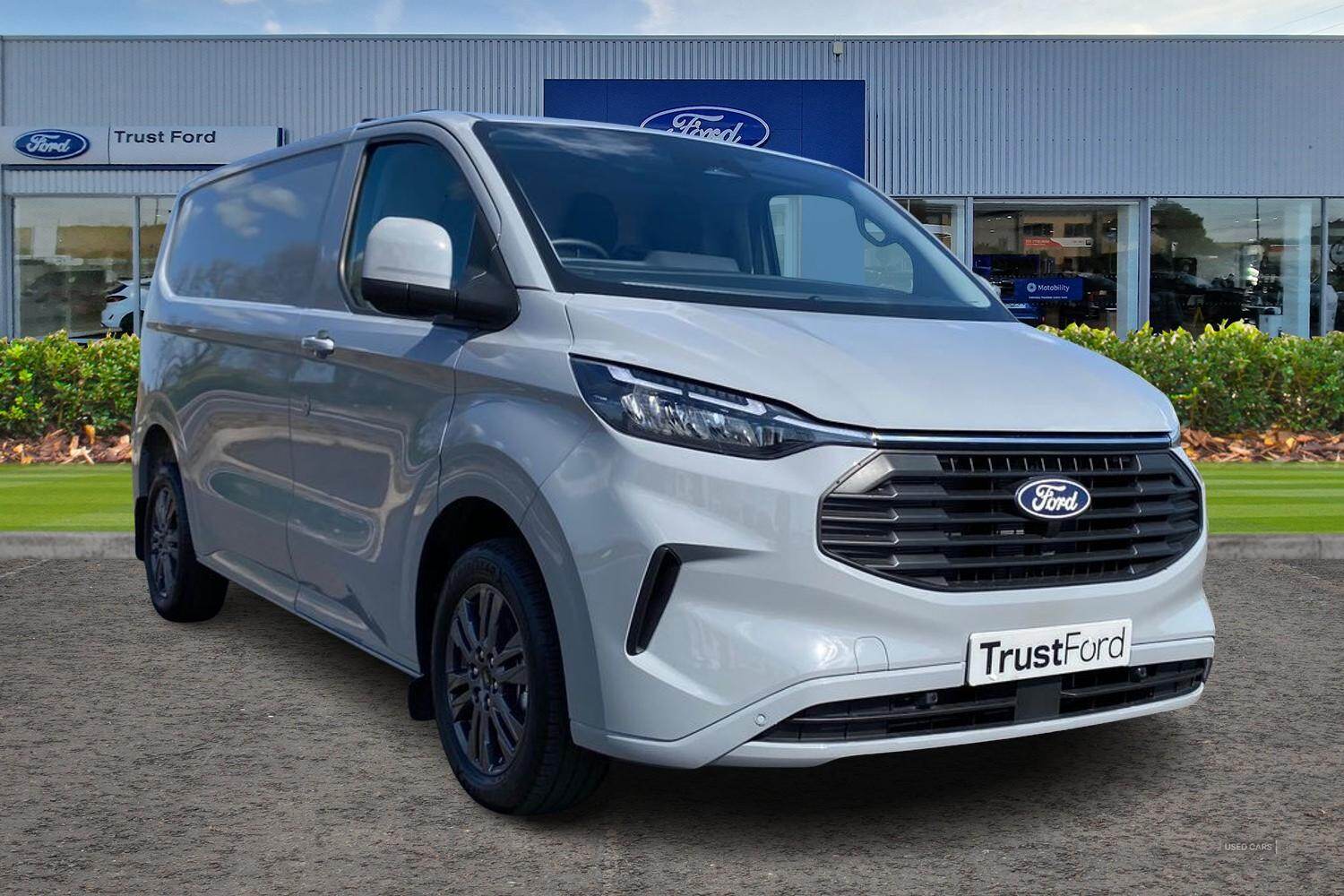 Ford Transit Custom 320 Limited L1 SWB FWD 2.0 EcoBlue 170ps AUTO Low Roof, INTEGRATED AND FOLDABLE ROOF RACK, FIXED TOW BAR