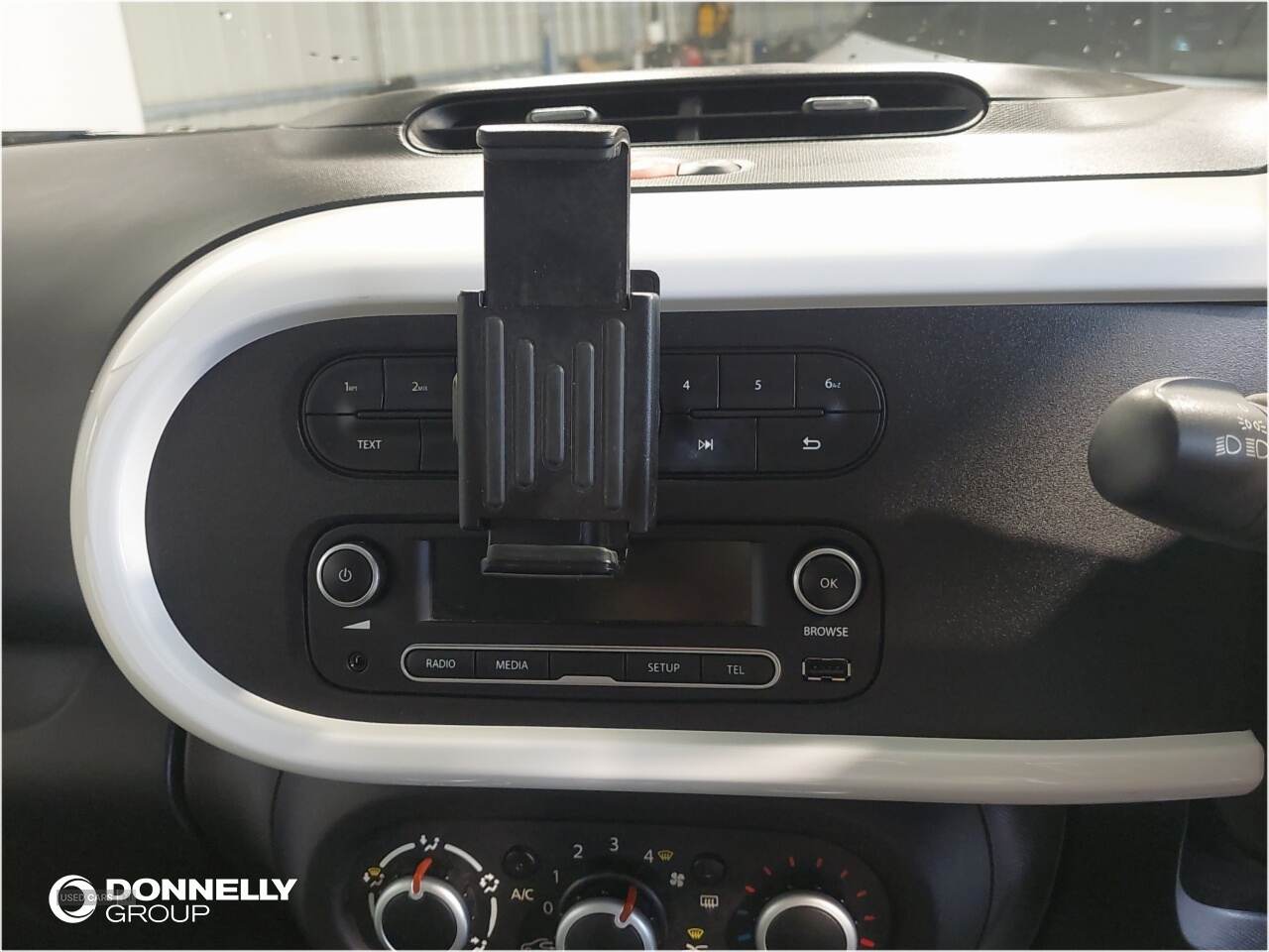 Nov 2015 Renault Twingo 1.0 SCE Dynamique 5dr [Start Stop]
