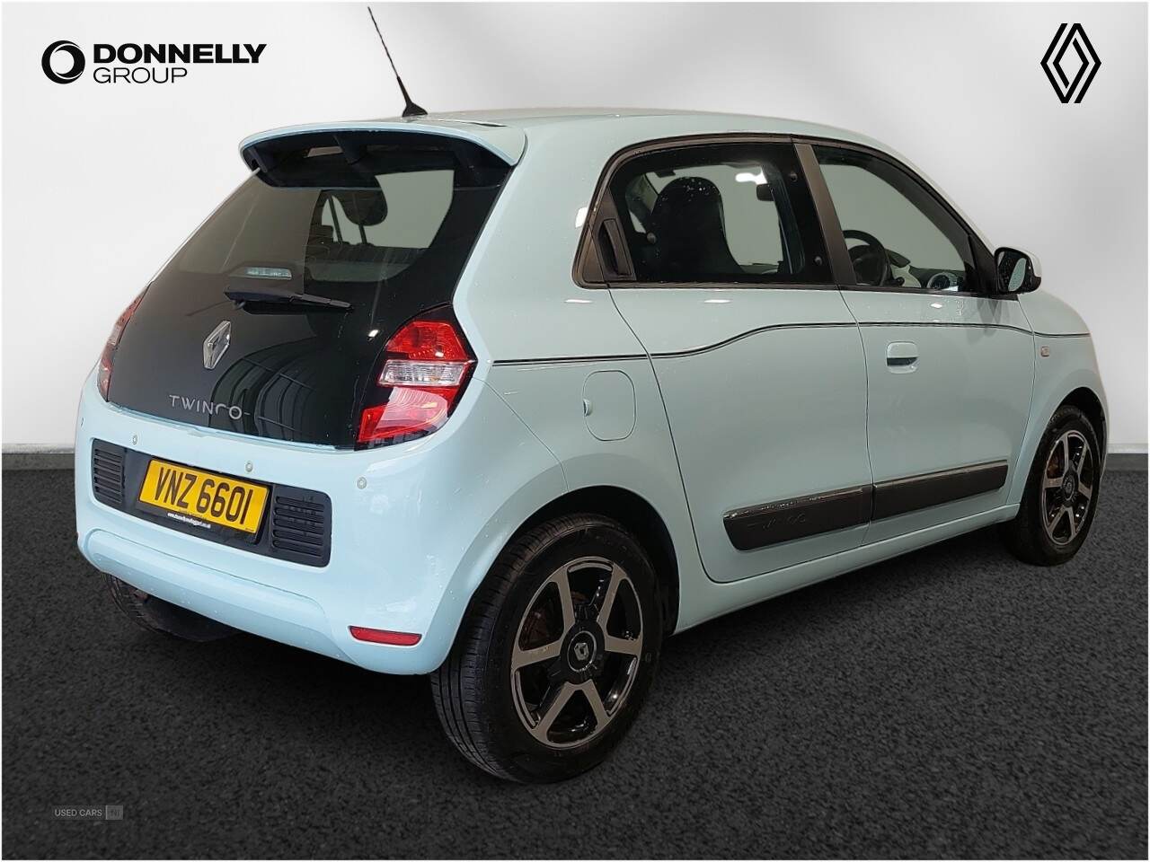 Nov 2015 Renault Twingo 1.0 SCE Dynamique 5dr [Start Stop]