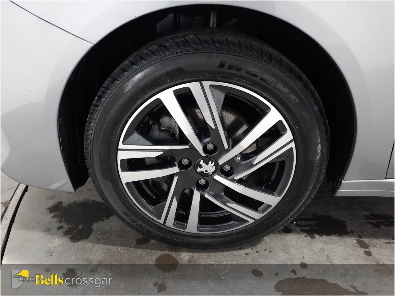 Oct 2021 Peugeot 208 1.2 PureTech 100 Allure 5dr