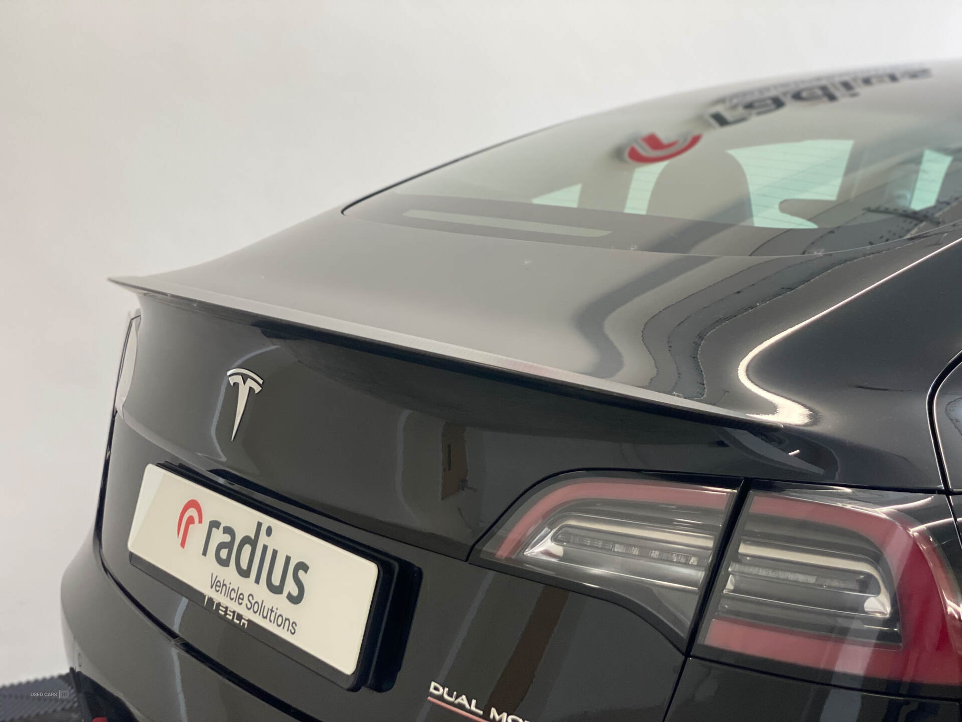 Feb 2021 TESLA Model 3 Performance AWD 4dr [Performance Upgrade] Auto