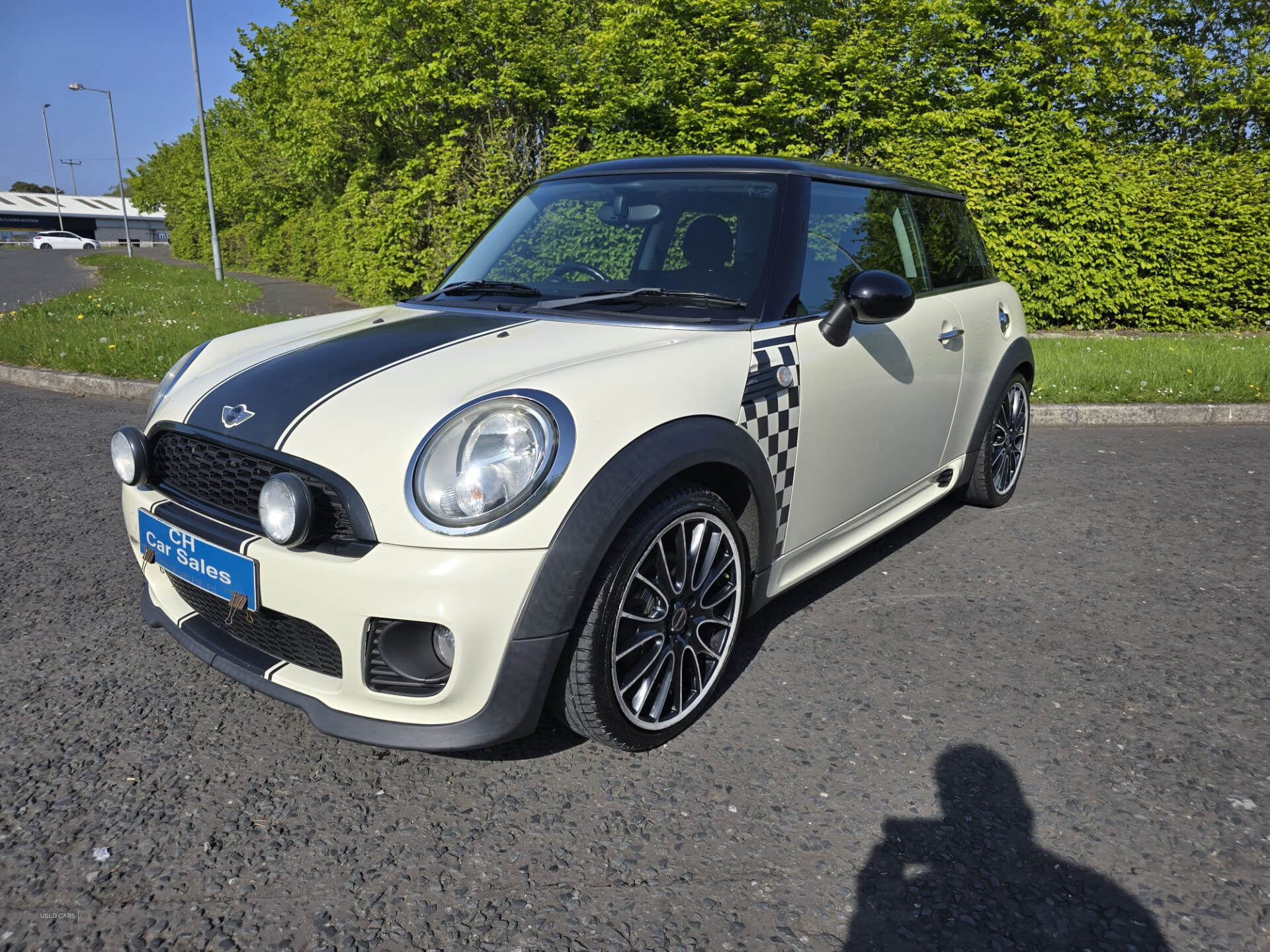 MINI Hatch in Down
