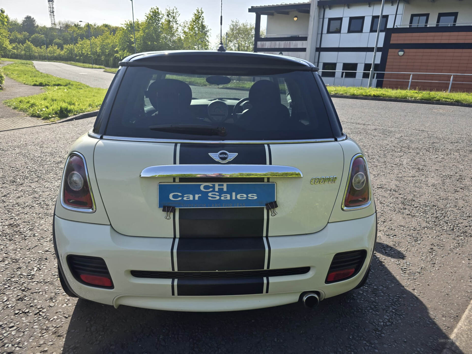 MINI Hatch in Down