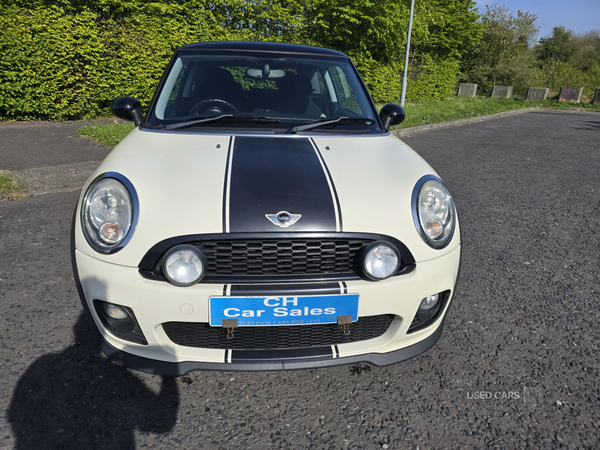 MINI Hatch in Down