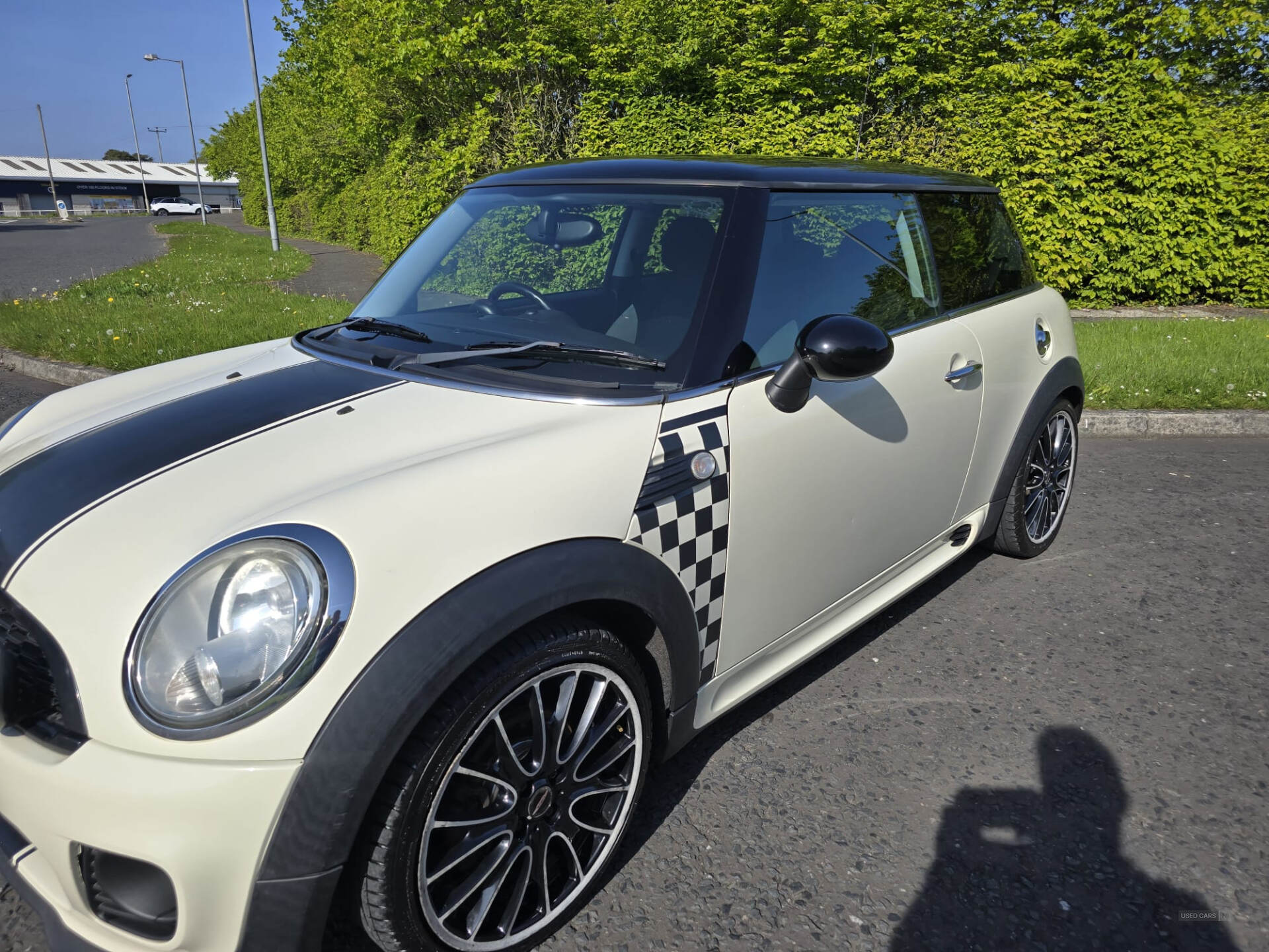 MINI Hatch in Down