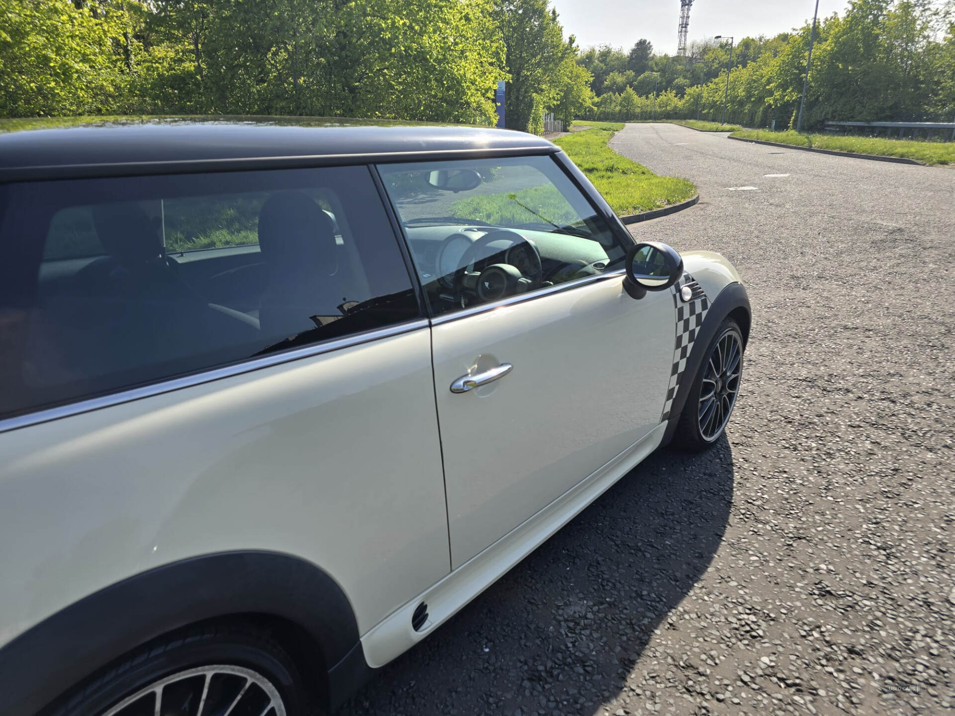 MINI Hatch in Down