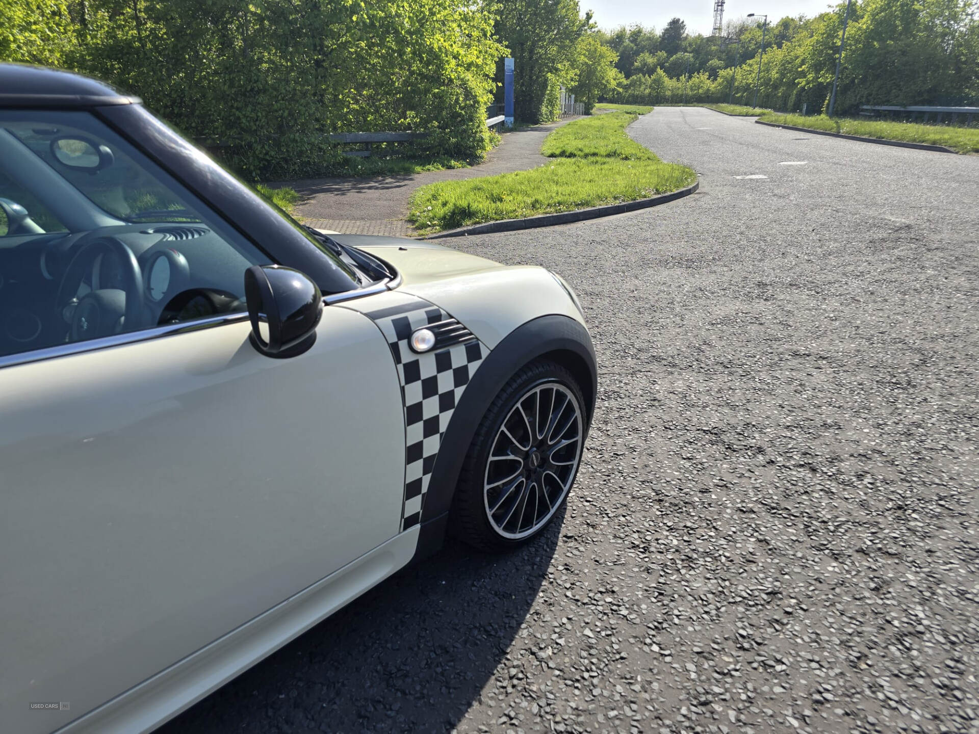 MINI Hatch in Down