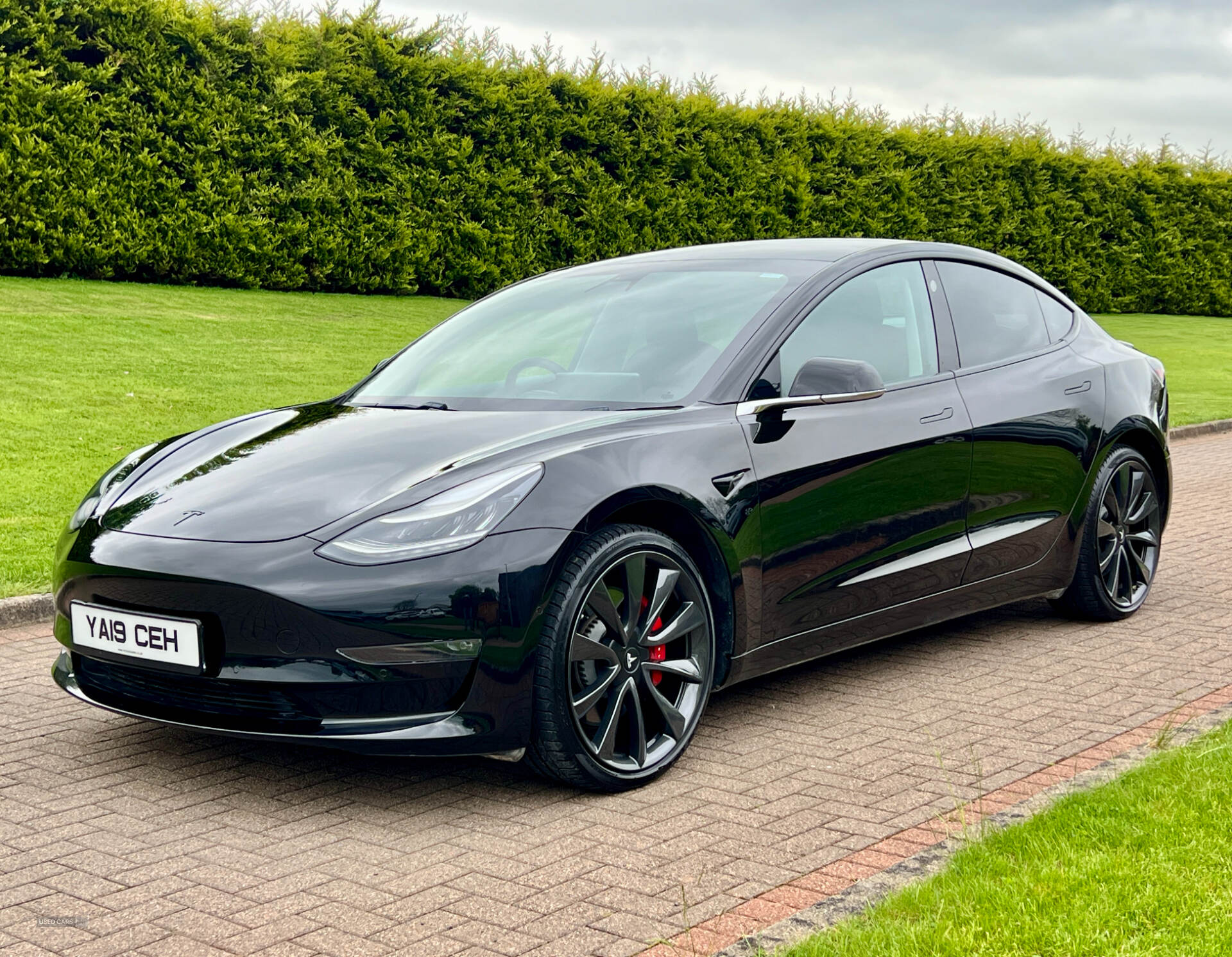 Aug 2019 TESLA Model 3 Performance AWD 4dr [Performance Upgrade] Auto