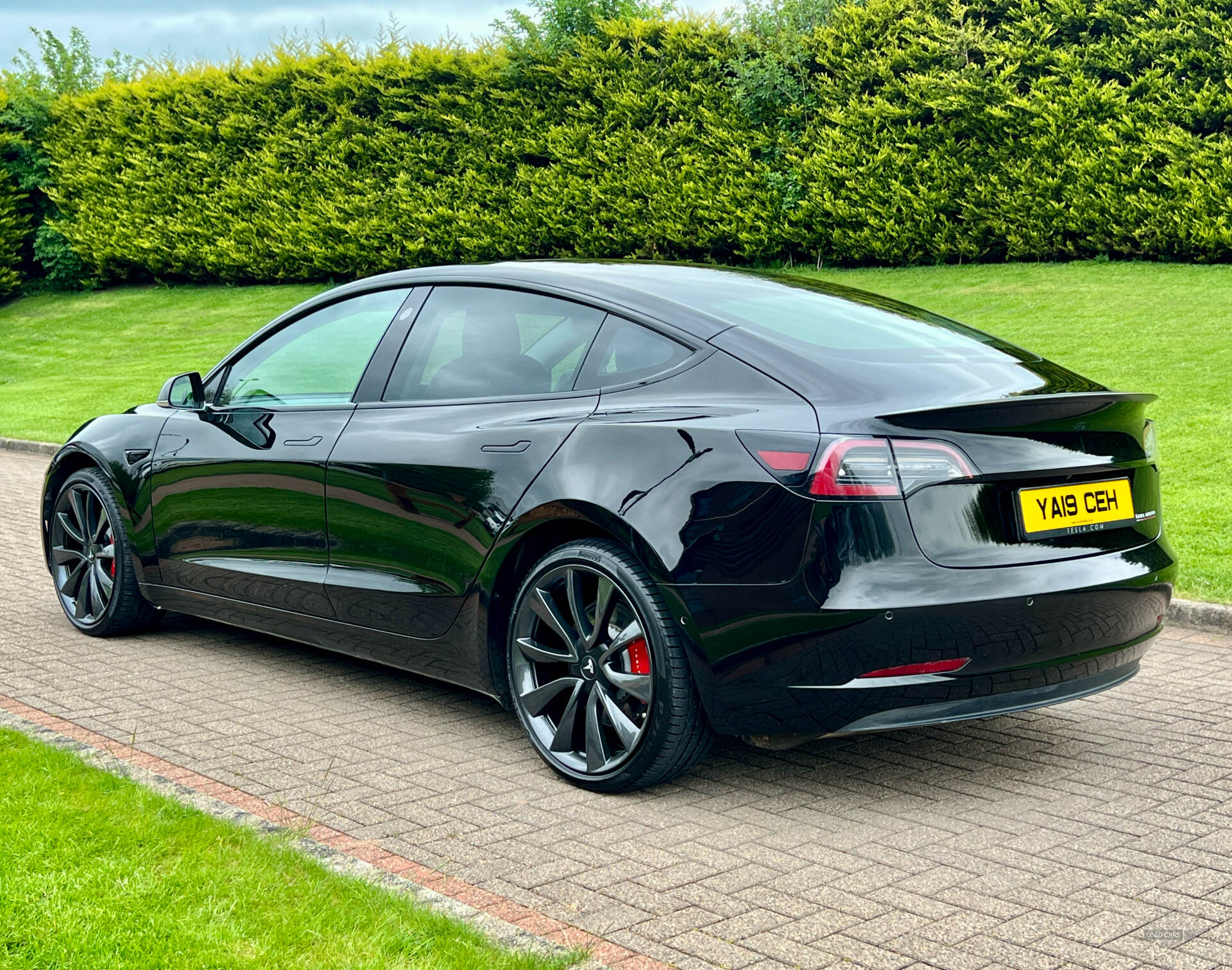 Aug 2019 TESLA Model 3 Performance AWD 4dr [Performance Upgrade] Auto