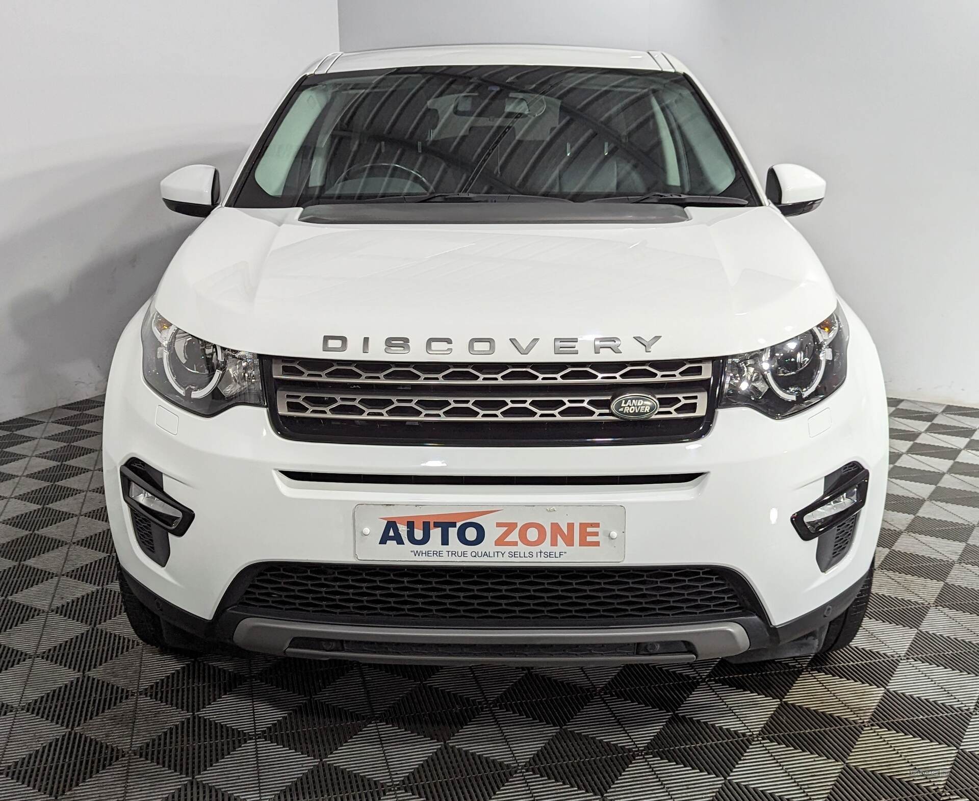 Mar 2017 Land Rover Discovery Sport 2.0 TD4 180 SE Tech 5dr Auto