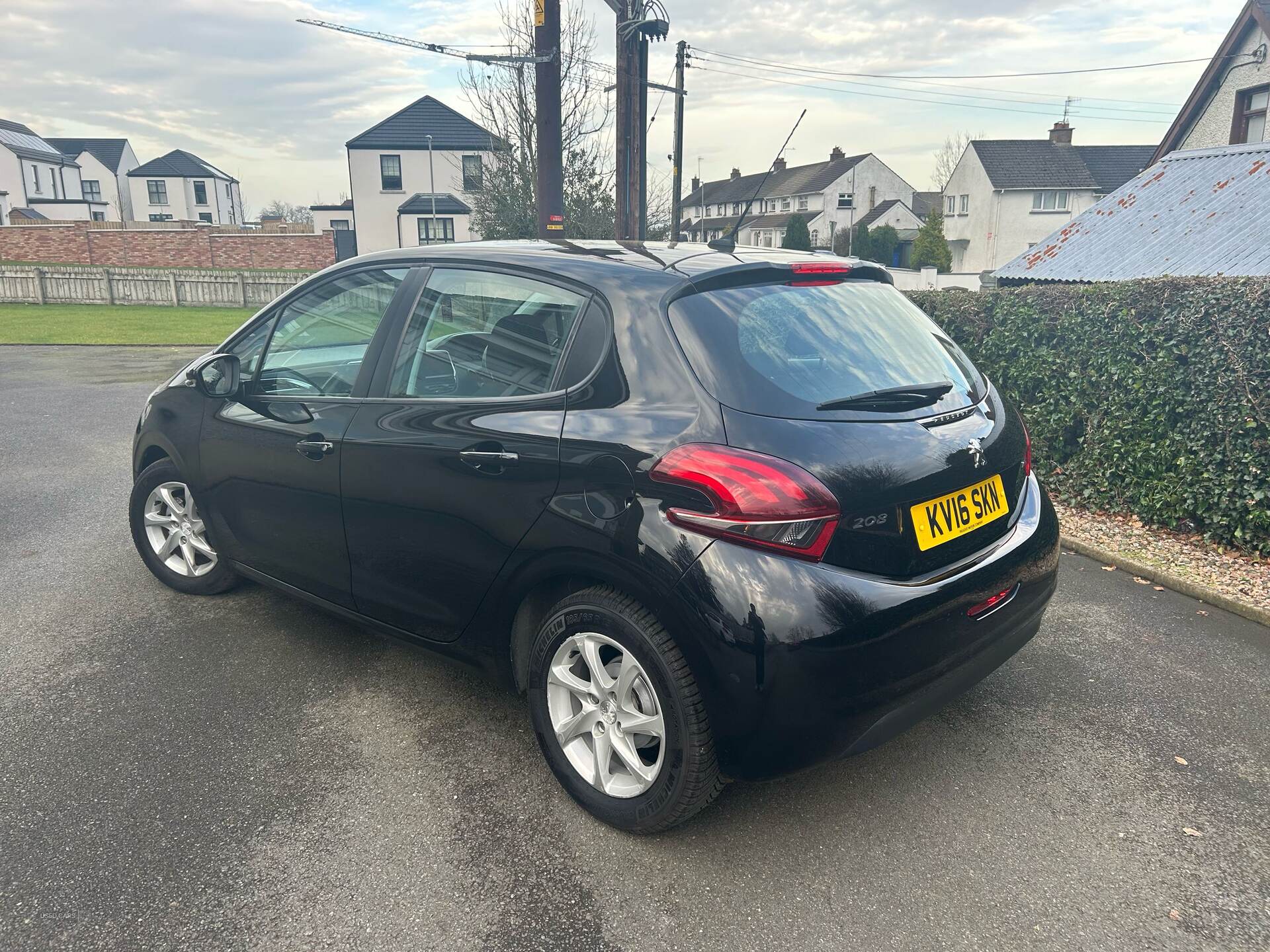 Mar 2016 Peugeot 208 1.2 PureTech 82 Active 5dr