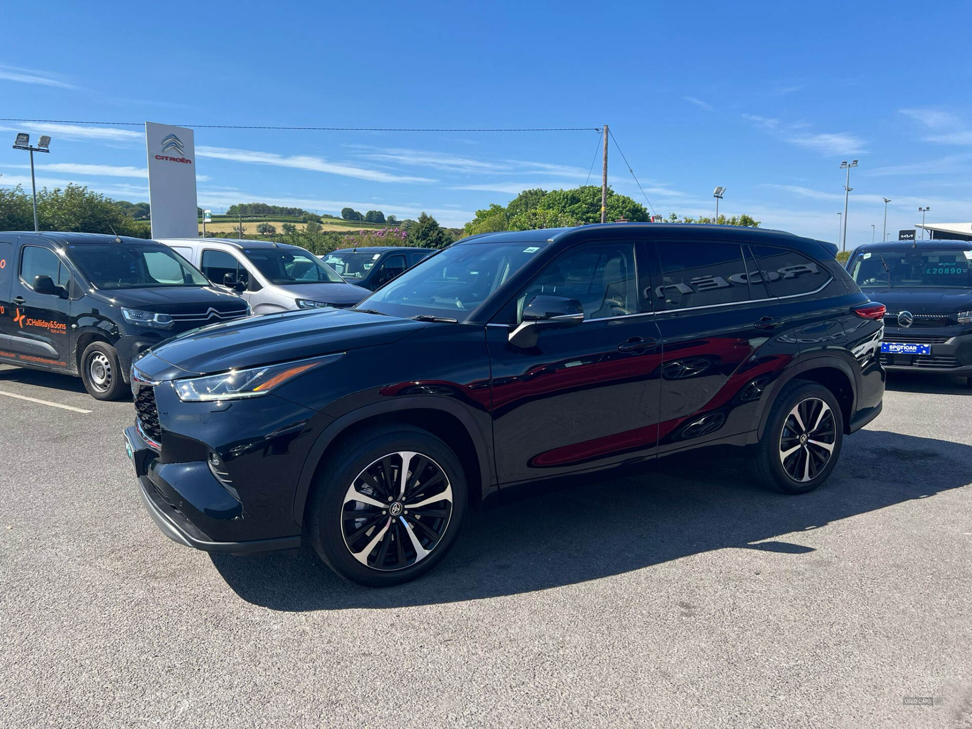 May 2022 Toyota Highlander 2.5 VVT-i Hybrid Excel Premium 5dr CVT