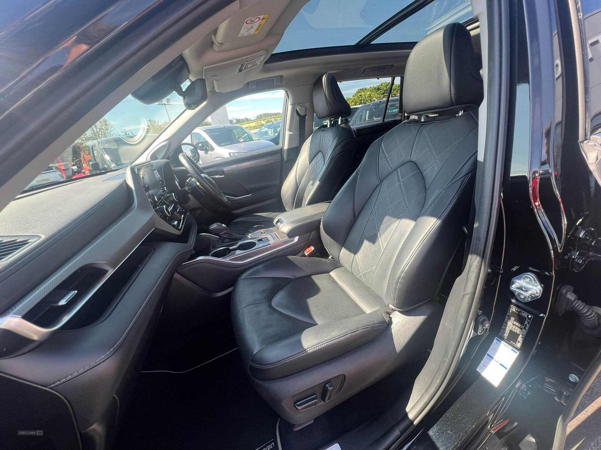May 2022 Toyota Highlander 2.5 VVT-i Hybrid Excel Premium 5dr CVT